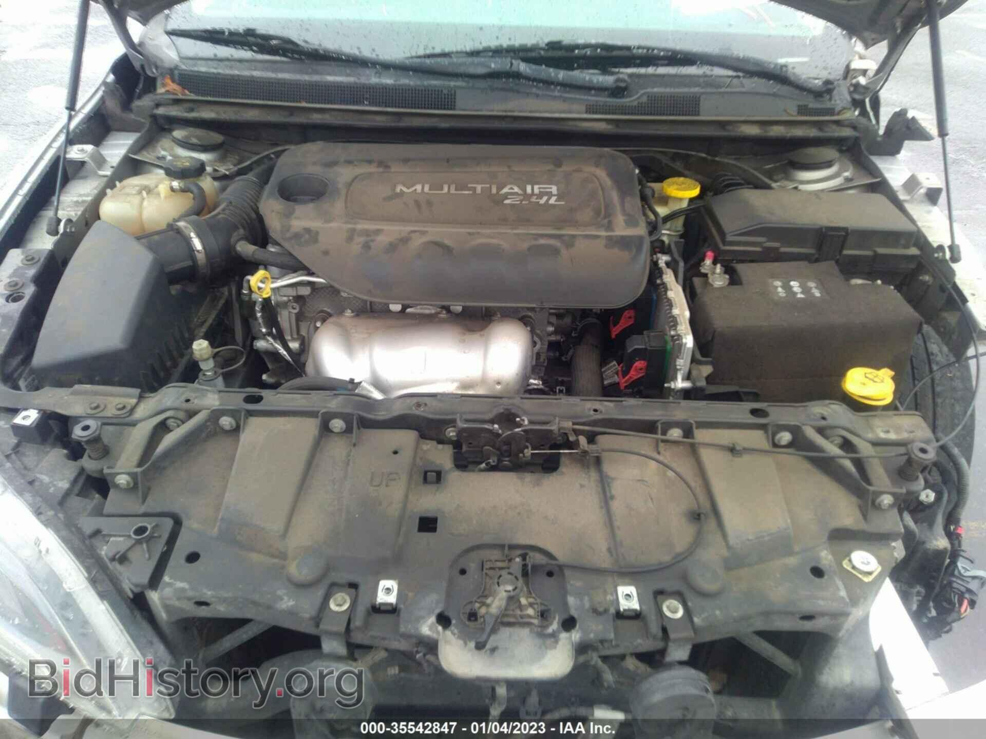 2015 CHRYSLER 200 - VIN: 1C3CCCAB3FN689618 - Photo 10