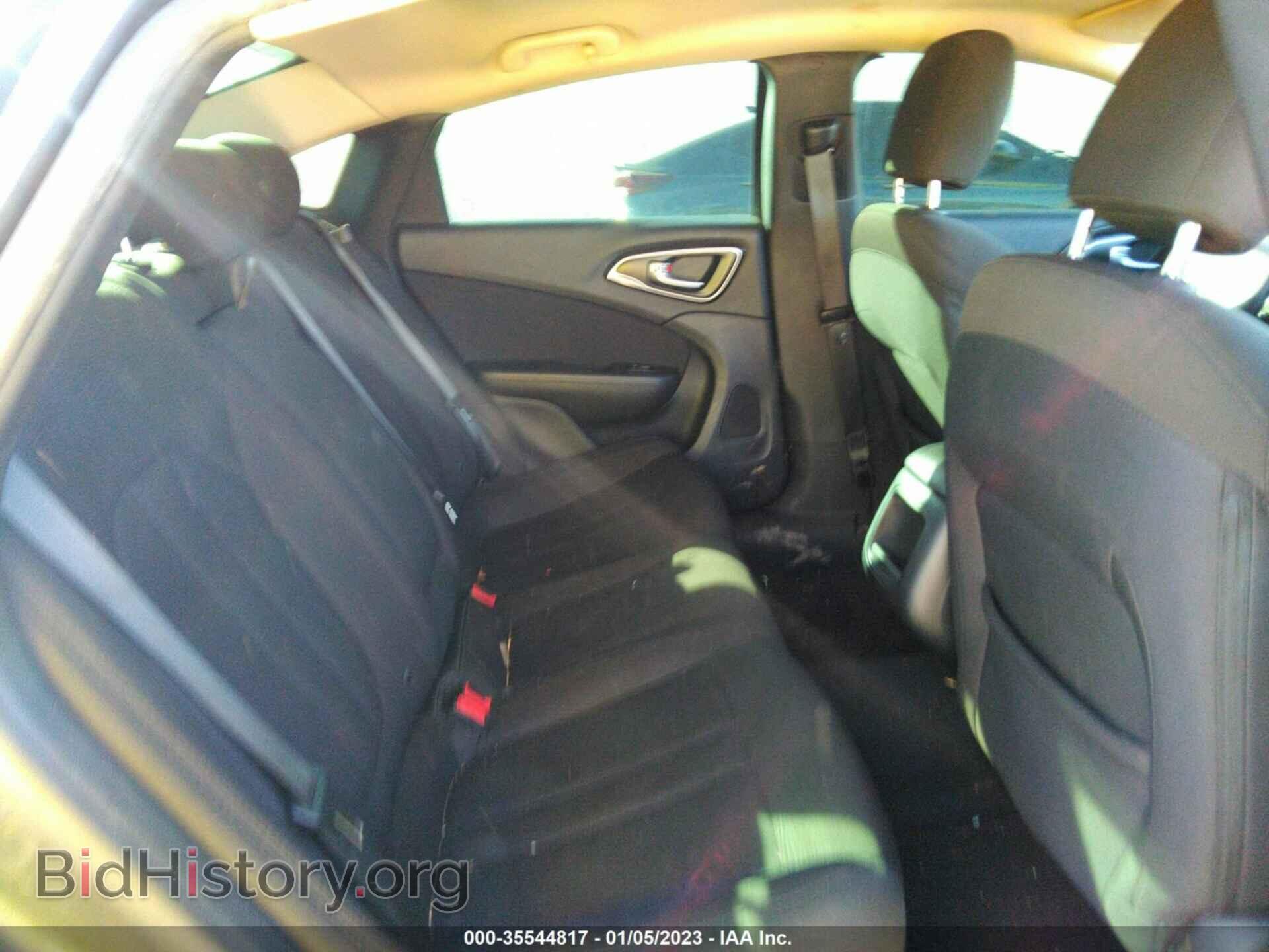 2016 CHRYSLER 200 - VIN: 1C3CCCAB6GN165901 - Фото 8