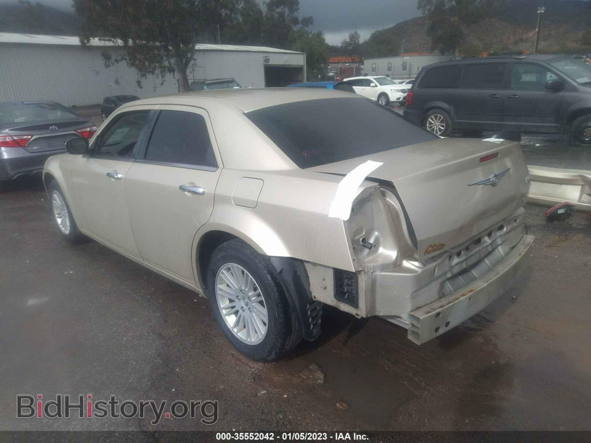 2010 CHRYSLER 300 - VIN: 2C3CA4CD9AH162226 - Фото 3