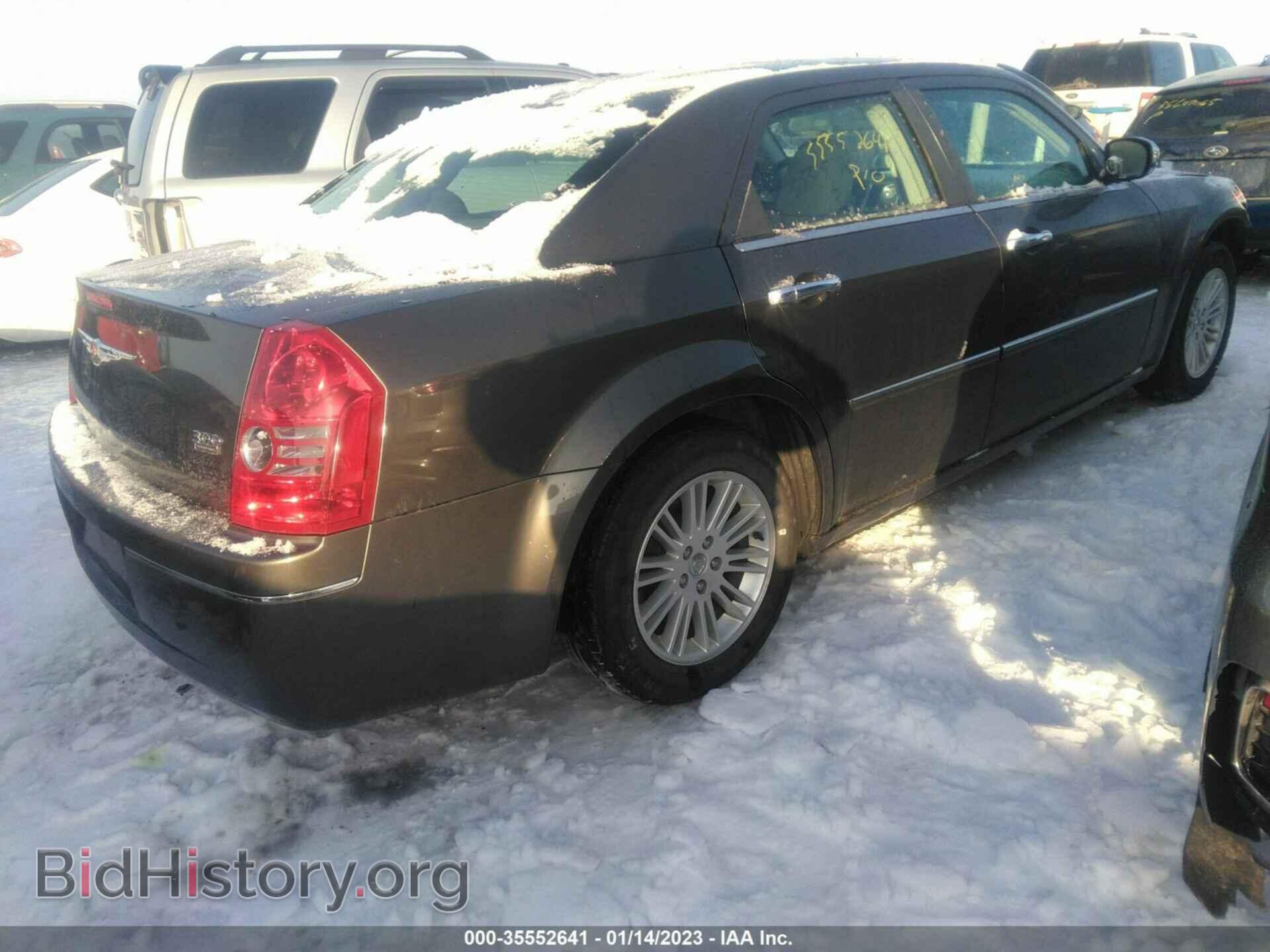 2010 CHRYSLER 300 - VIN: 2C3CA4CD7AH224819 - Фото 4
