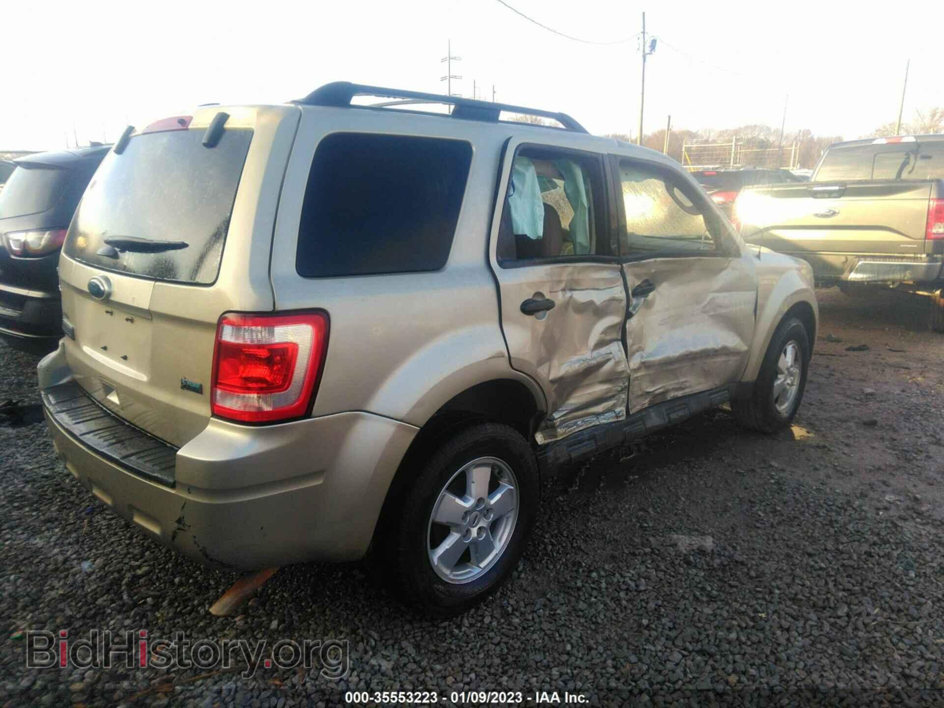 2011 FORD ESCAPE - VIN: 1FMCU0DGXBKB57501 - Фото 4