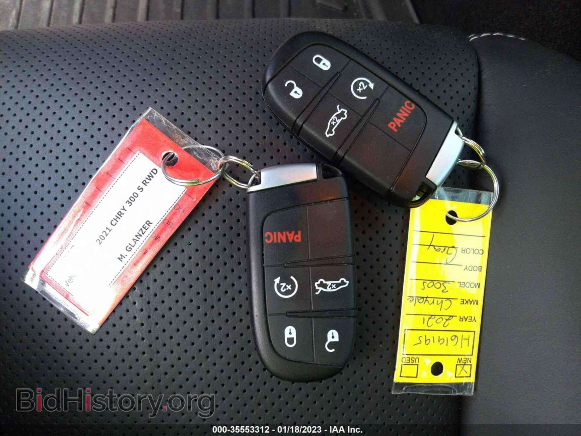 2021 CHRYSLER 300 - VIN: 2C3CCABT1MH619195 - Фото 11