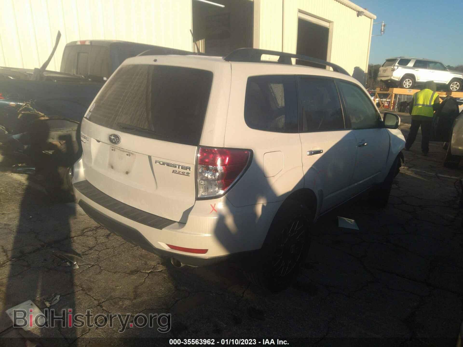 2011 SUBARU FORESTER - VIN: JF2SHAEC5BH743365 - Фото 4