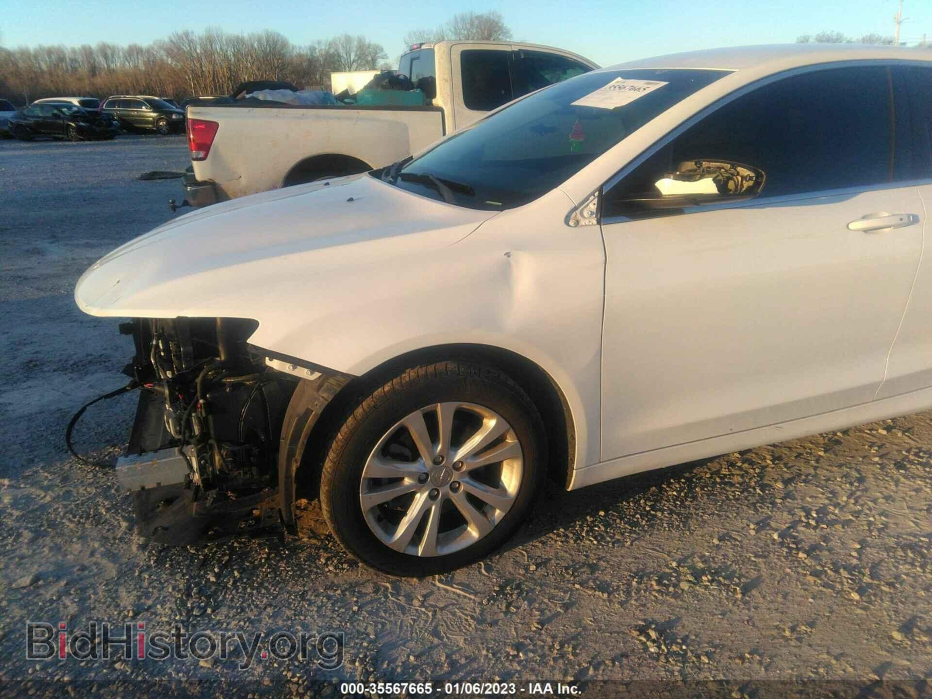 2015 CHRYSLER 200 - VIN: 1C3CCCAB5FN573742 - Фото 2