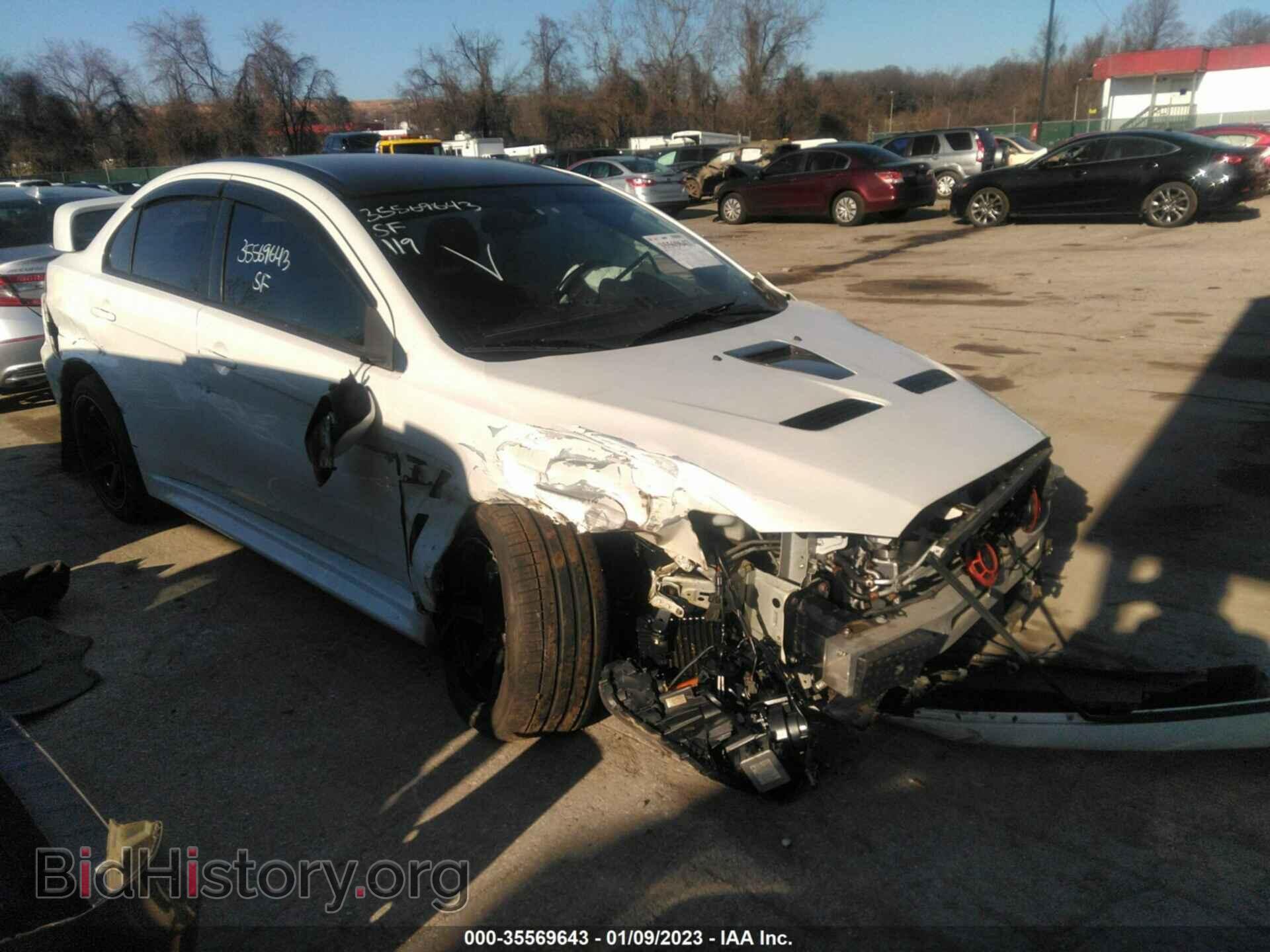 Photo JA32W7FV2FU027400 - MITSUBISHI LANCER EVOLUTION 2015