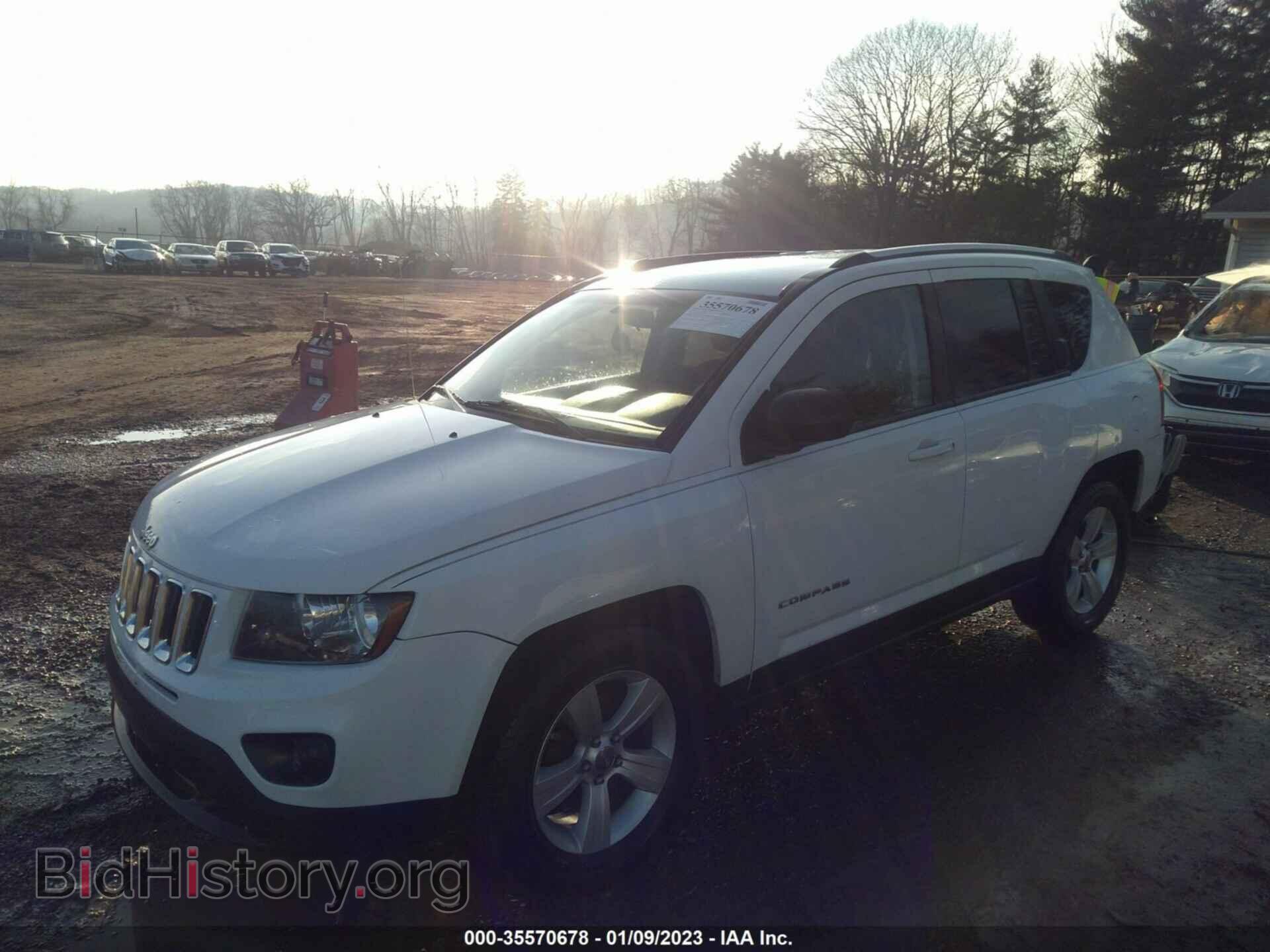 2014 JEEP COMPASS - VIN: 1C4NJDBB7ED809424 - Фото 2