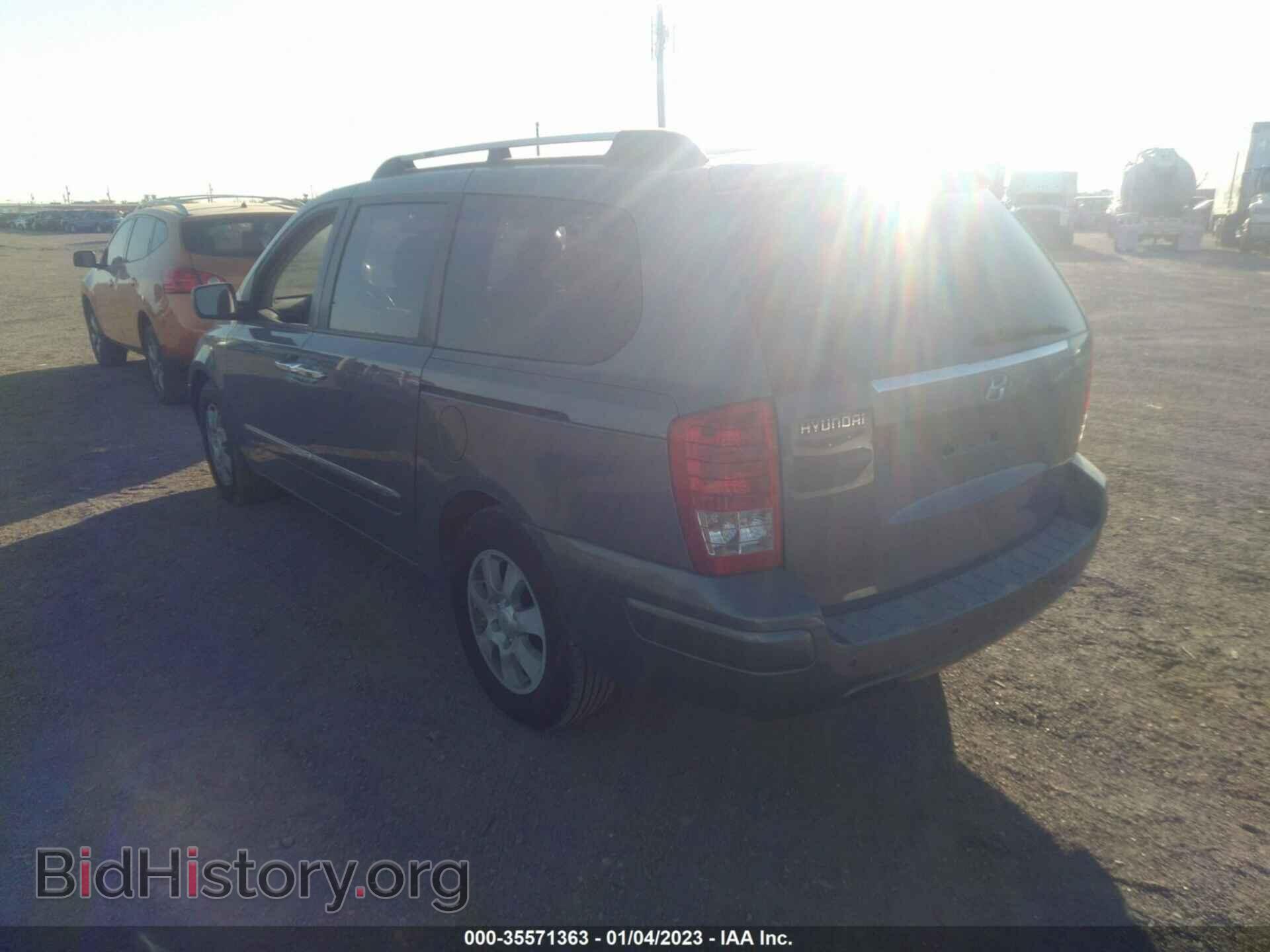 2007 HYUNDAI ENTOURAGE - VIN: KNDMC233676036082 - Фото 3