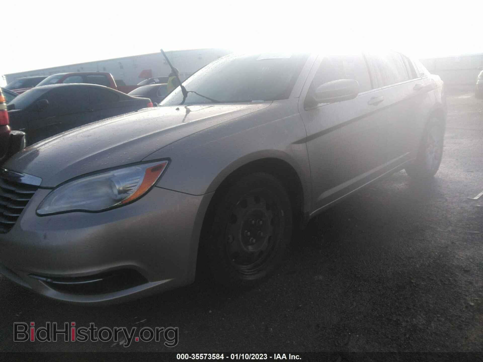 2014 CHRYSLER 200 - VIN: 1C3CCBAB4EN107311 - Фото 2