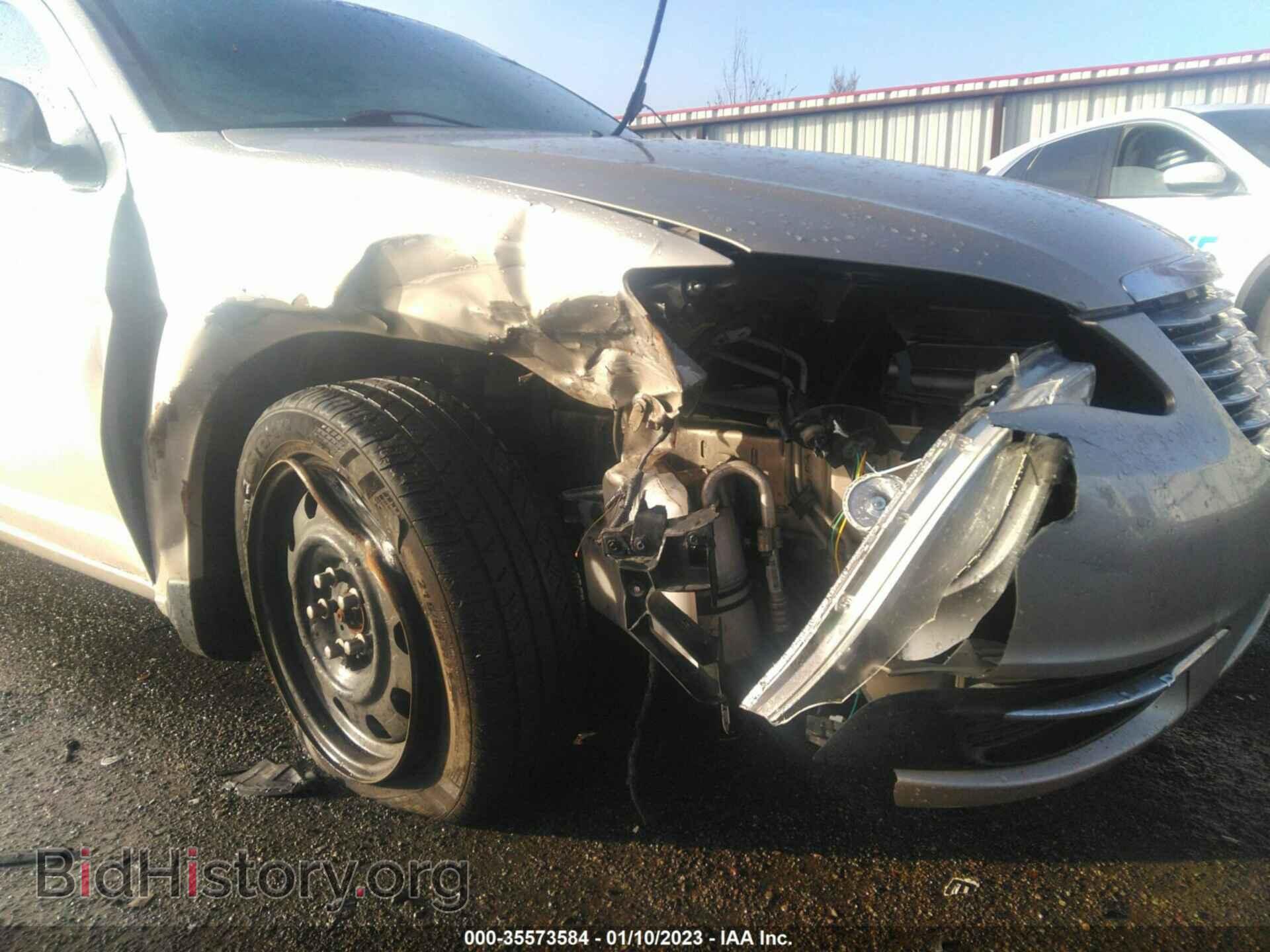2014 CHRYSLER 200 - VIN: 1C3CCBAB4EN107311 - Фото 6