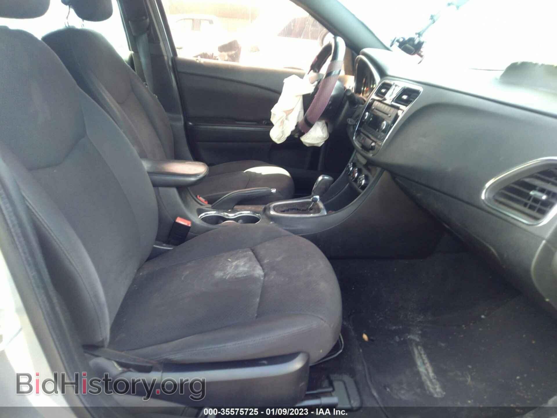 2013 CHRYSLER 200 - VIN: 1C3CCBAB5DN698666 - Photo 5