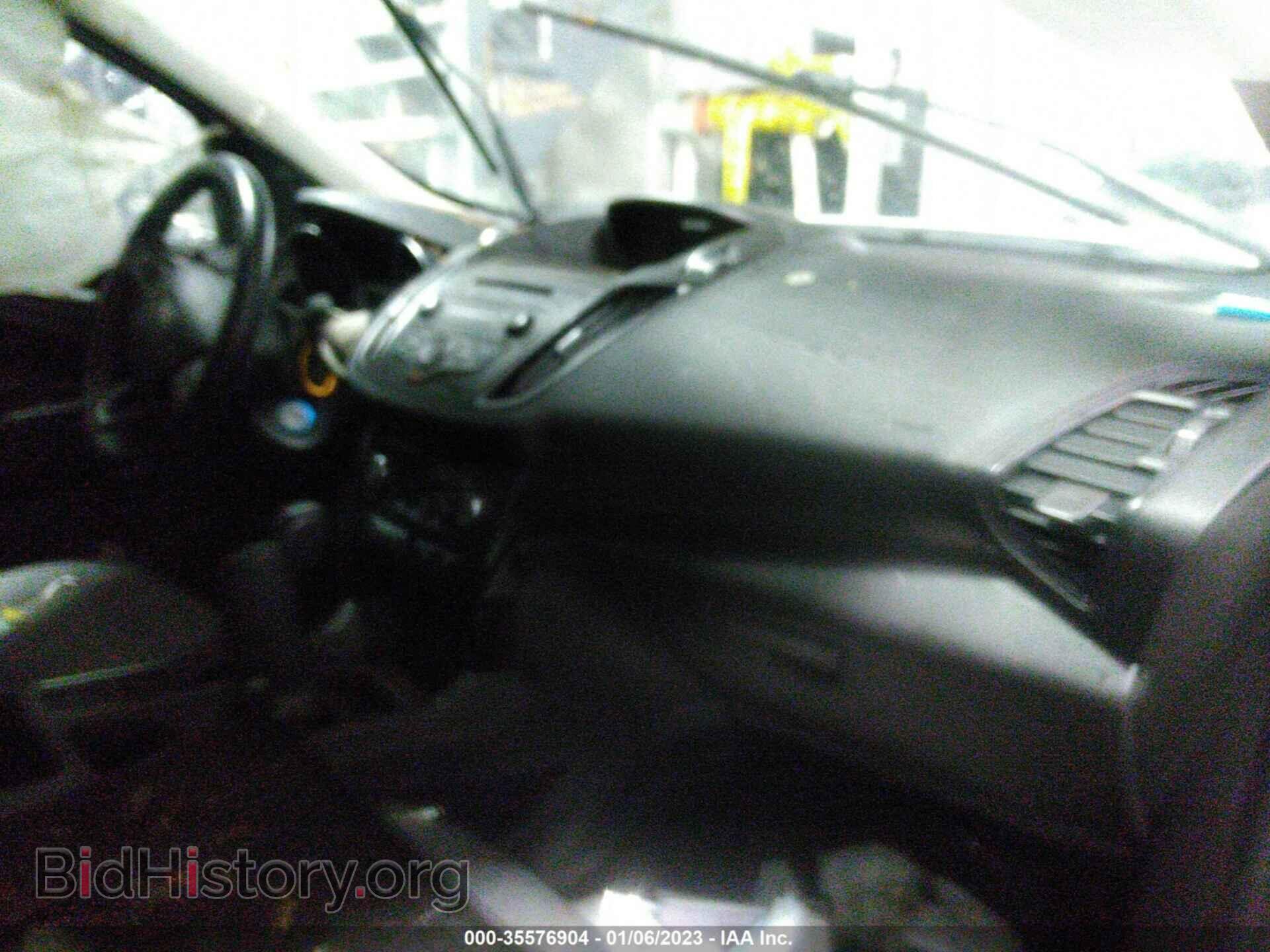 2017 FORD ESCAPE - VIN: 1FMCU0GD6HUE87585 - Photo 5