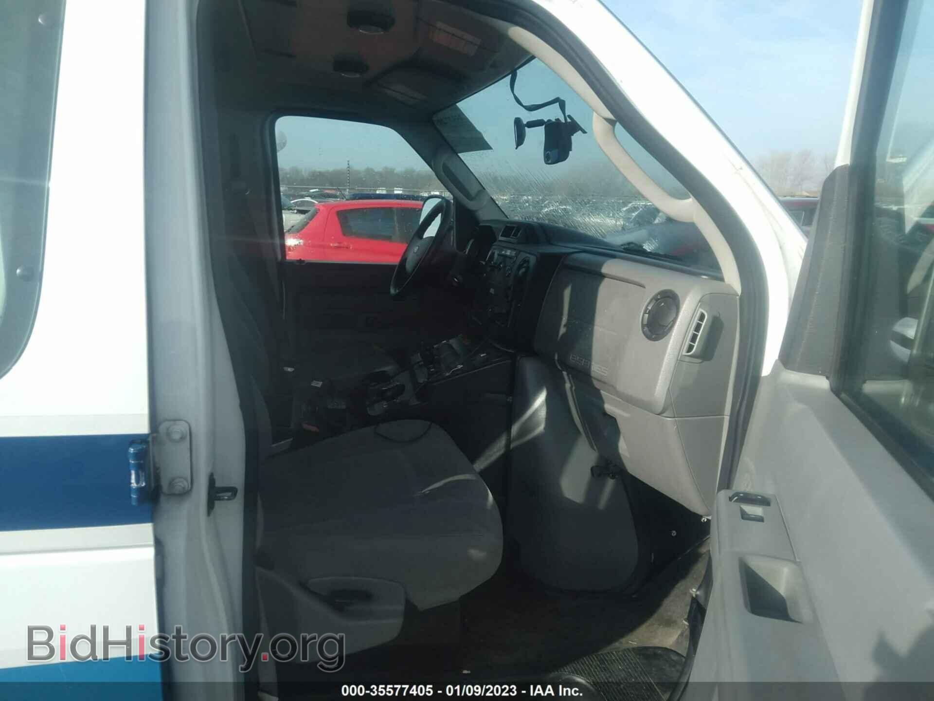2011 FORD ECONOLINE CARGO VAN - VIN: 1FDSS3ES8BDB01759 - Фото 5