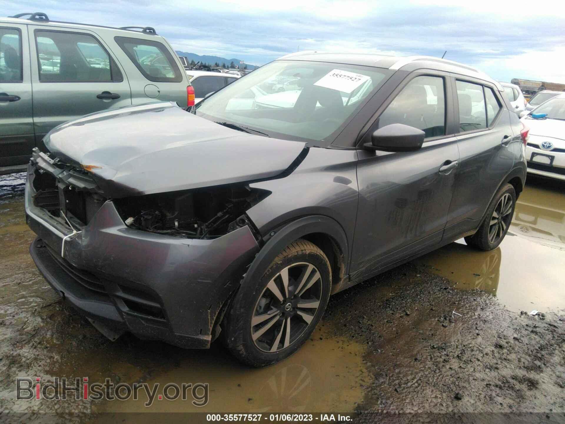 2019 NISSAN KICKS - VIN: 3N1CP5CU3KL541122 - Фото 2