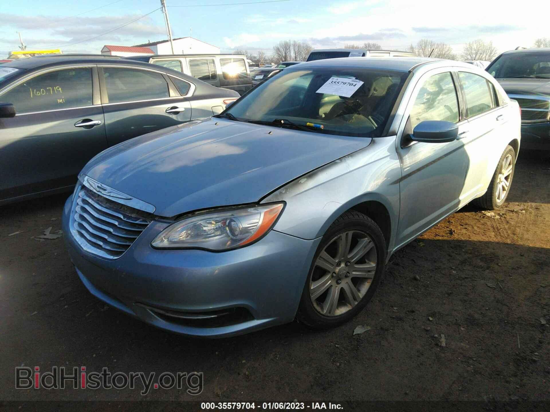 2012 CHRYSLER 200 - VIN: 1C3CCBBB3CN210487 - Фото 2