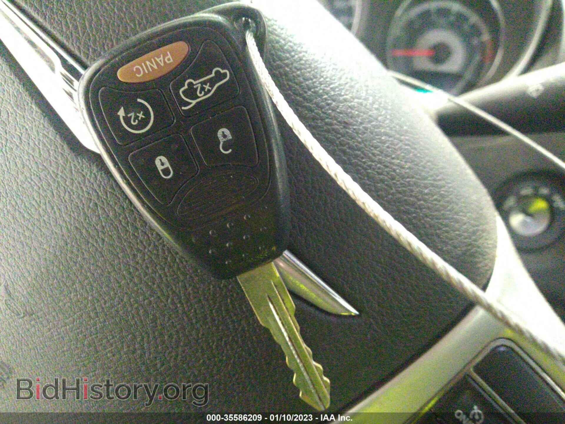 2011 CHRYSLER 200 - VIN: 1C3BC2FBXBN596894 - Фото 11