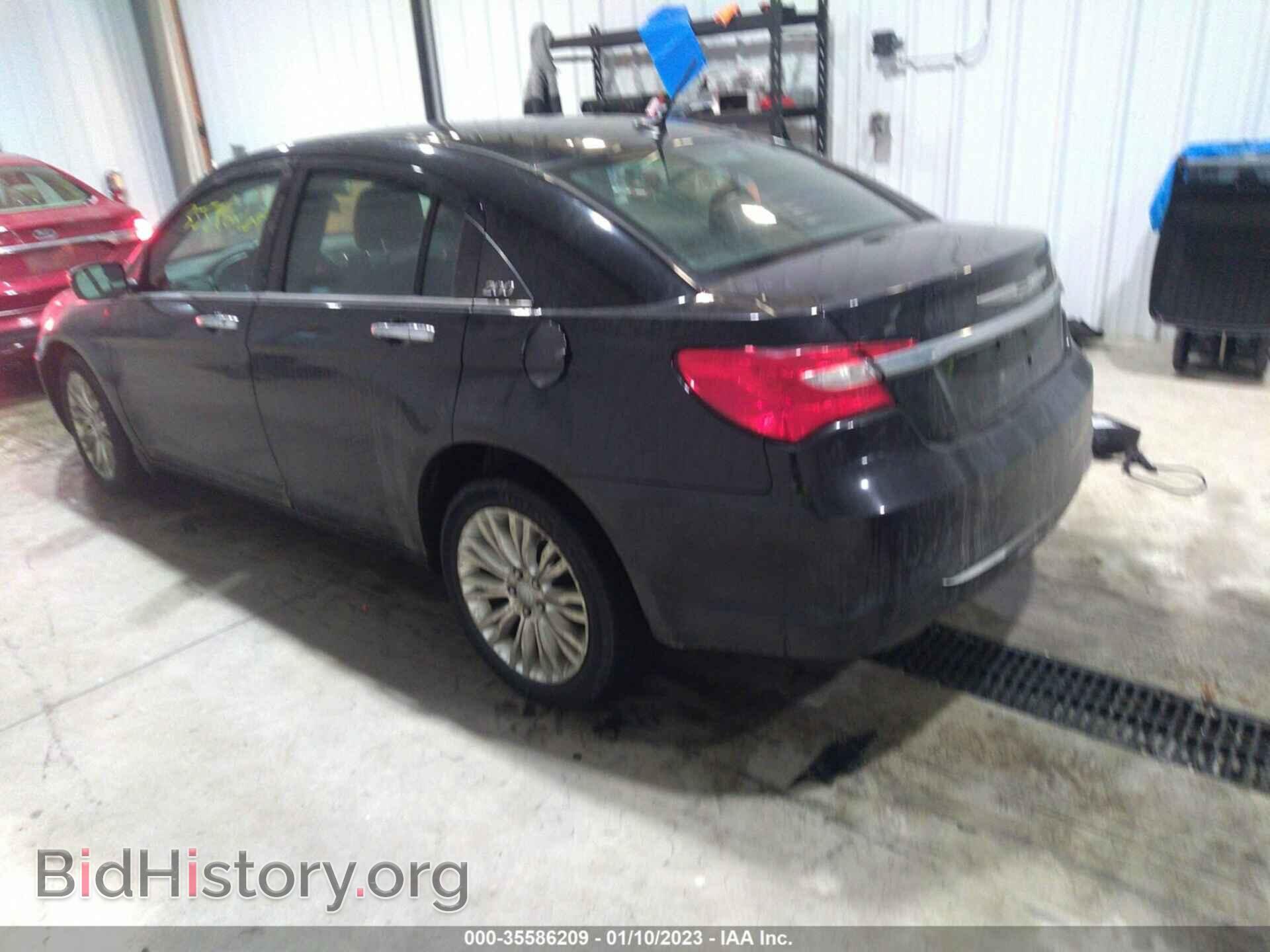 2011 CHRYSLER 200 - VIN: 1C3BC2FBXBN596894 - Фото 3