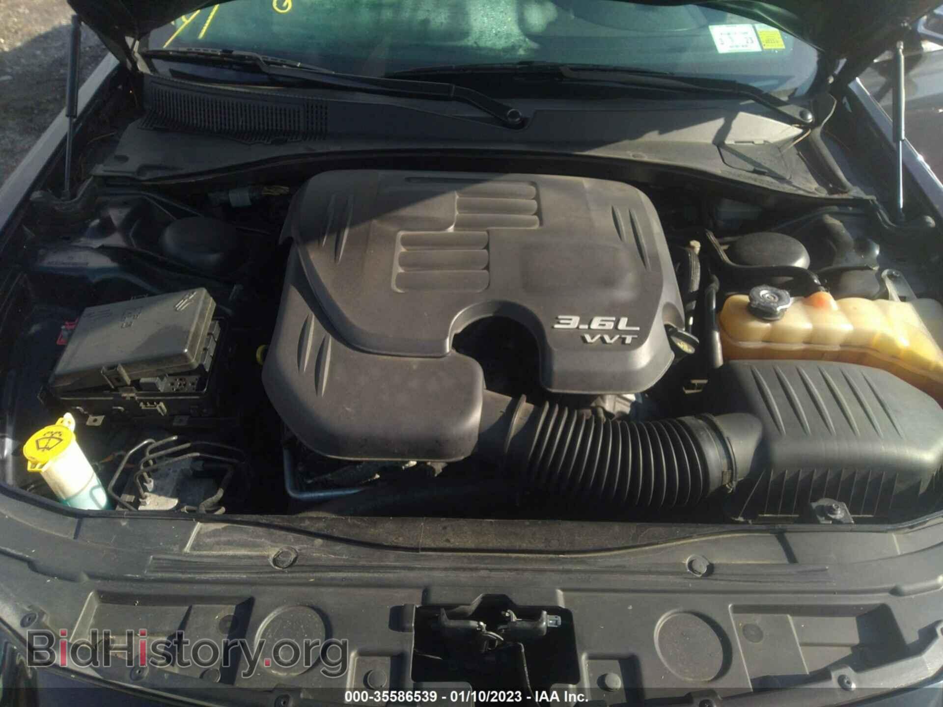 2015 CHRYSLER 300 - VIN: 2C3CCAAG1FH881810 - Фото 10