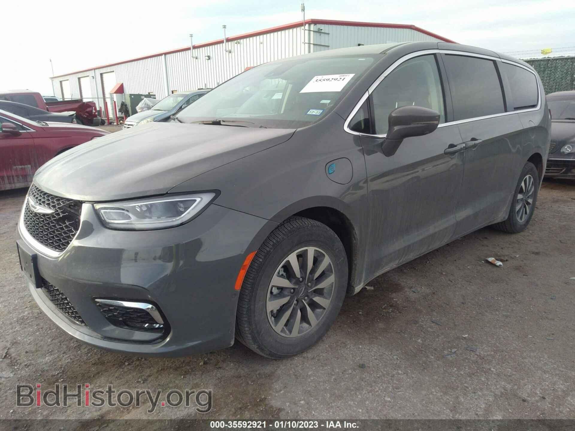 2022 CHRYSLER PACIFICA - VIN: 2C4RC1L7XNR121550 - Фото 2