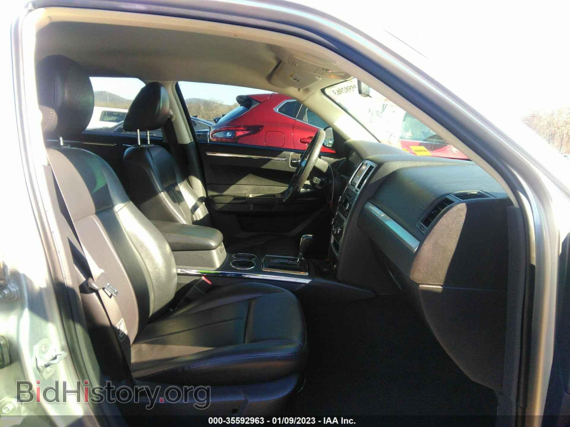 2010 CHRYSLER 300 - VIN: 2C3CA5CV6AH327728 - Фото 5