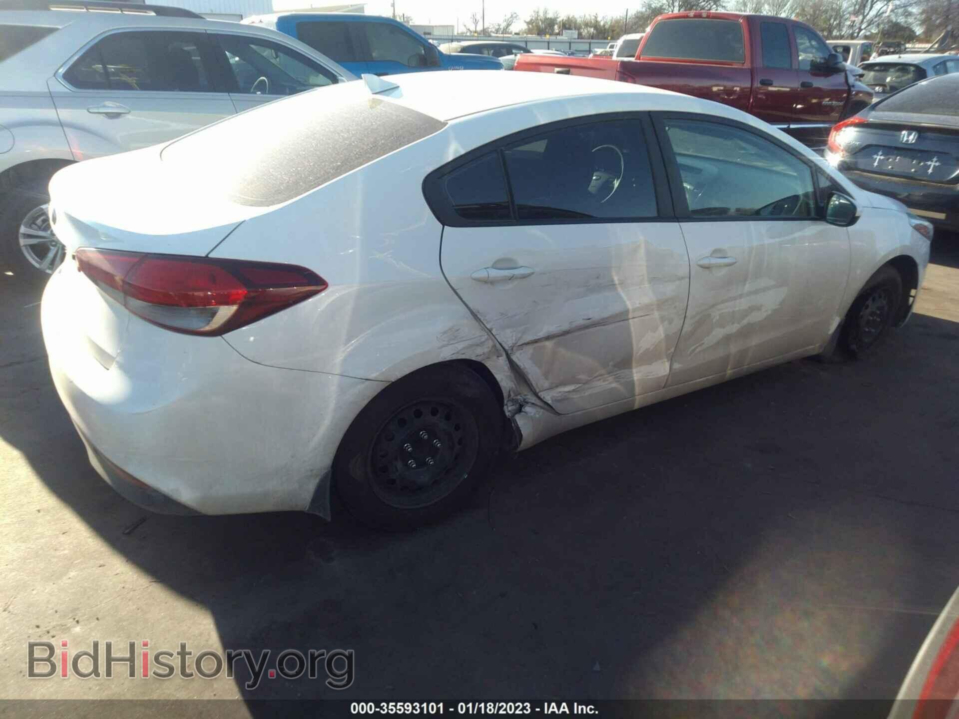 2017 KIA FORTE - VIN: 3KPFK4A76HE047835 - Фото 4