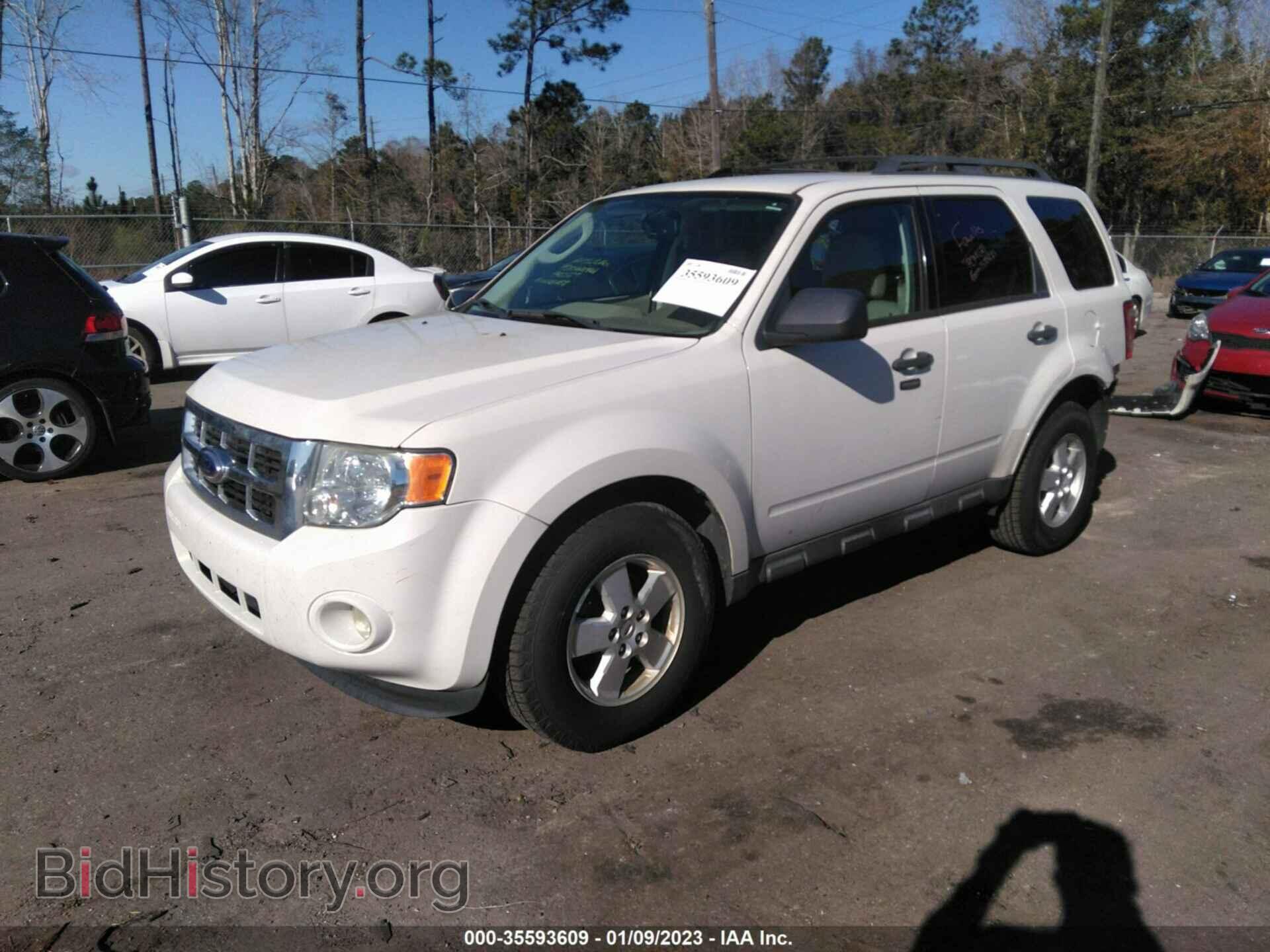 2012 FORD ESCAPE - VIN: 1FMCU0D77CKC26517 - Photo 2
