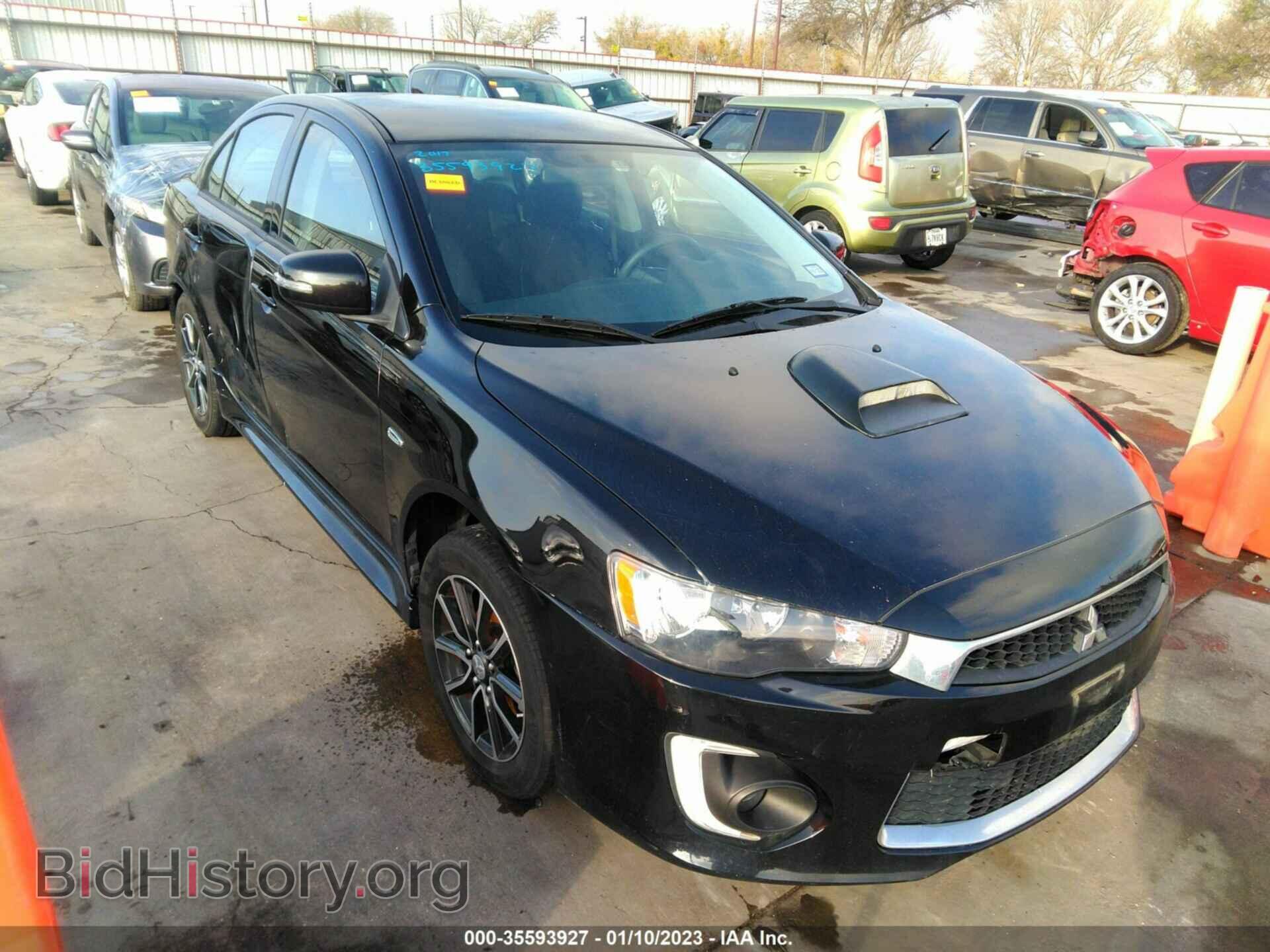 Photo JA32U2FU9HU011259 - MITSUBISHI LANCER 2017