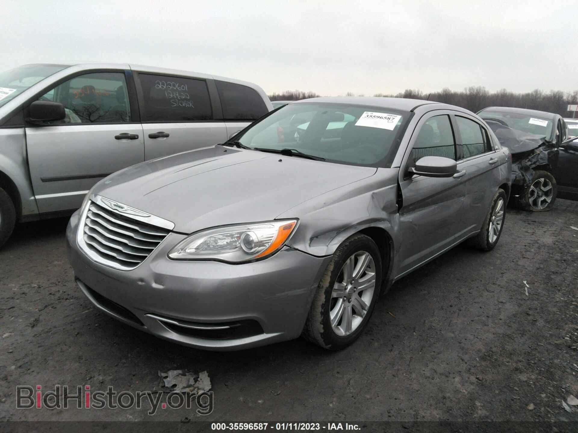 2013 CHRYSLER 200 - VIN: 1C3CCBAB4DN660247 - Photo 2