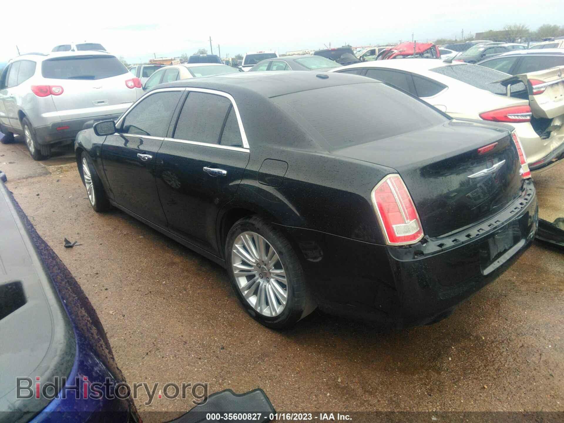 2014 CHRYSLER 300 - VIN: 2C3CCAET7EH382824 - Фото 3