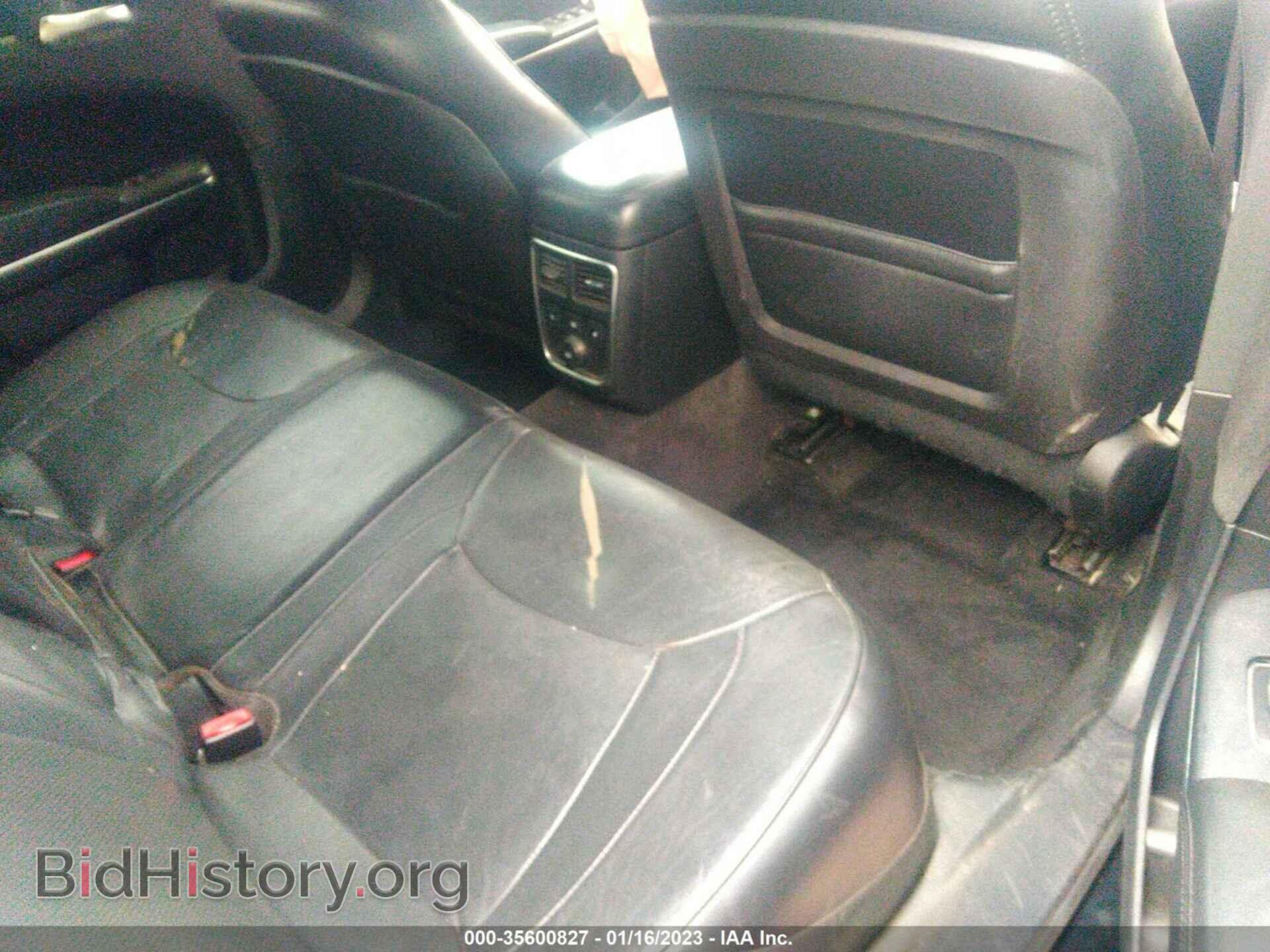 2014 CHRYSLER 300 - VIN: 2C3CCAET7EH382824 - Фото 8