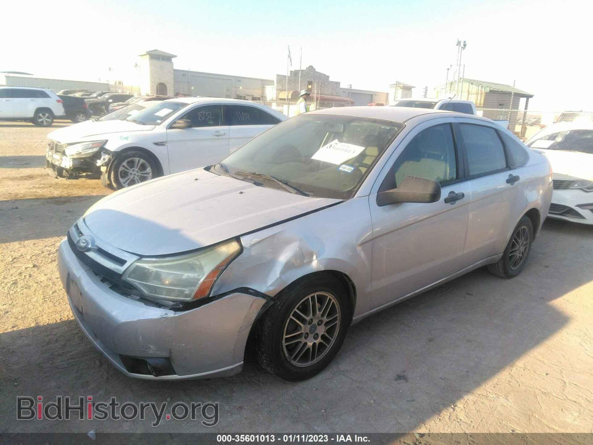 2011 FORD FOCUS - VIN: 1FAHP3FN8BW164833 - Фото 2