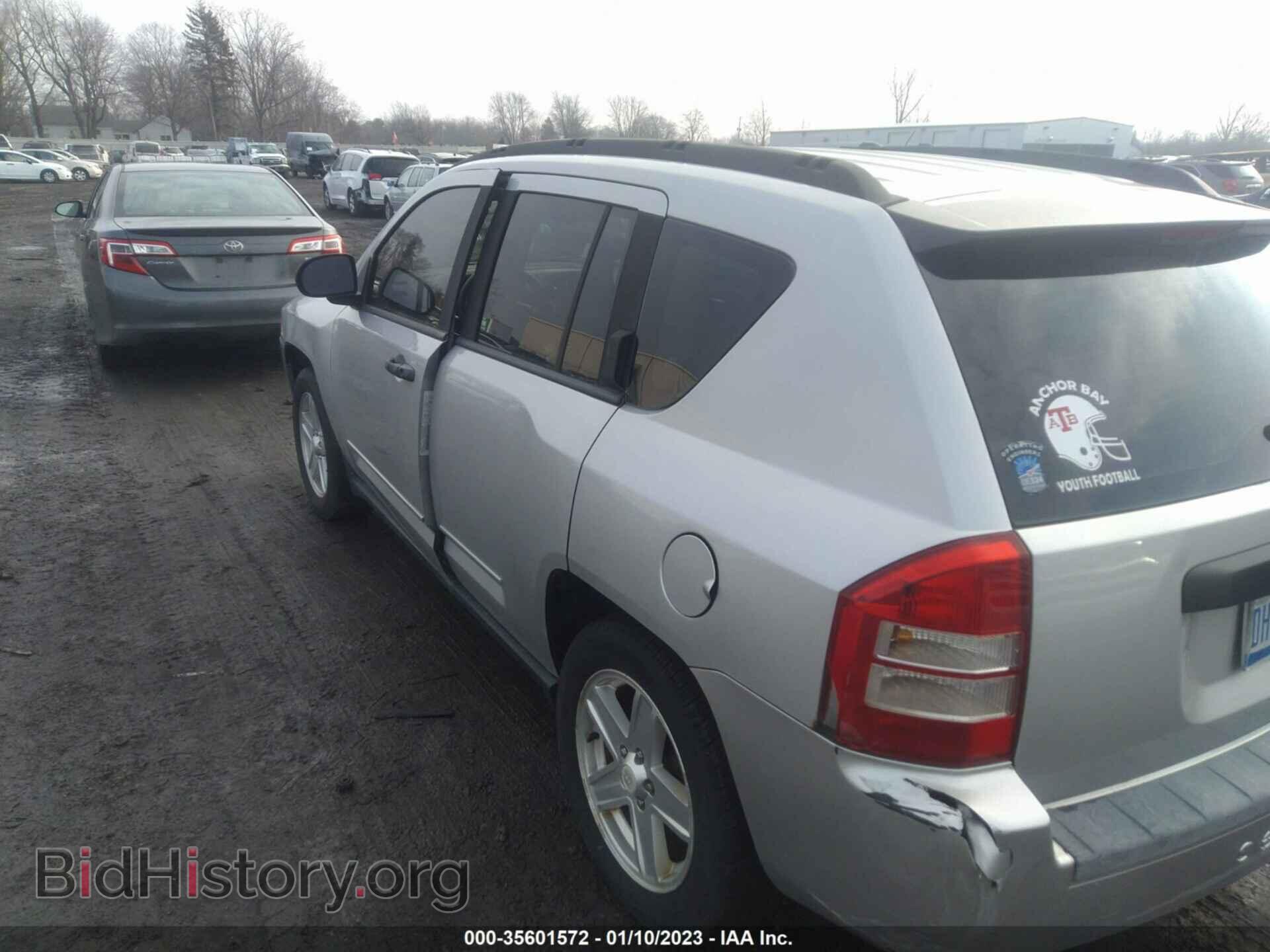 2009 JEEP COMPASS - VIN: 1J4FT47A39D102318 - Фото 3
