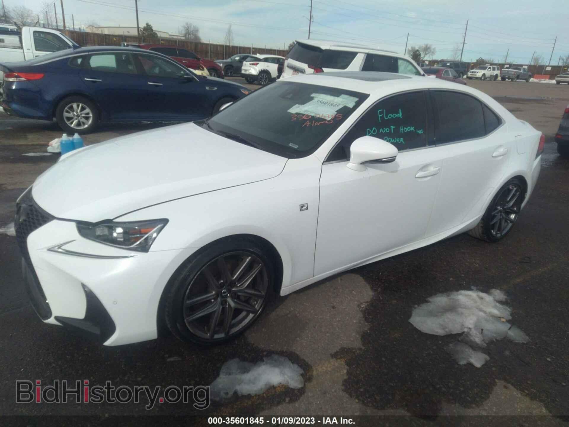 2020 LEXUS IS - VIN: JTHGZ1B23L5036764 - Фото 2