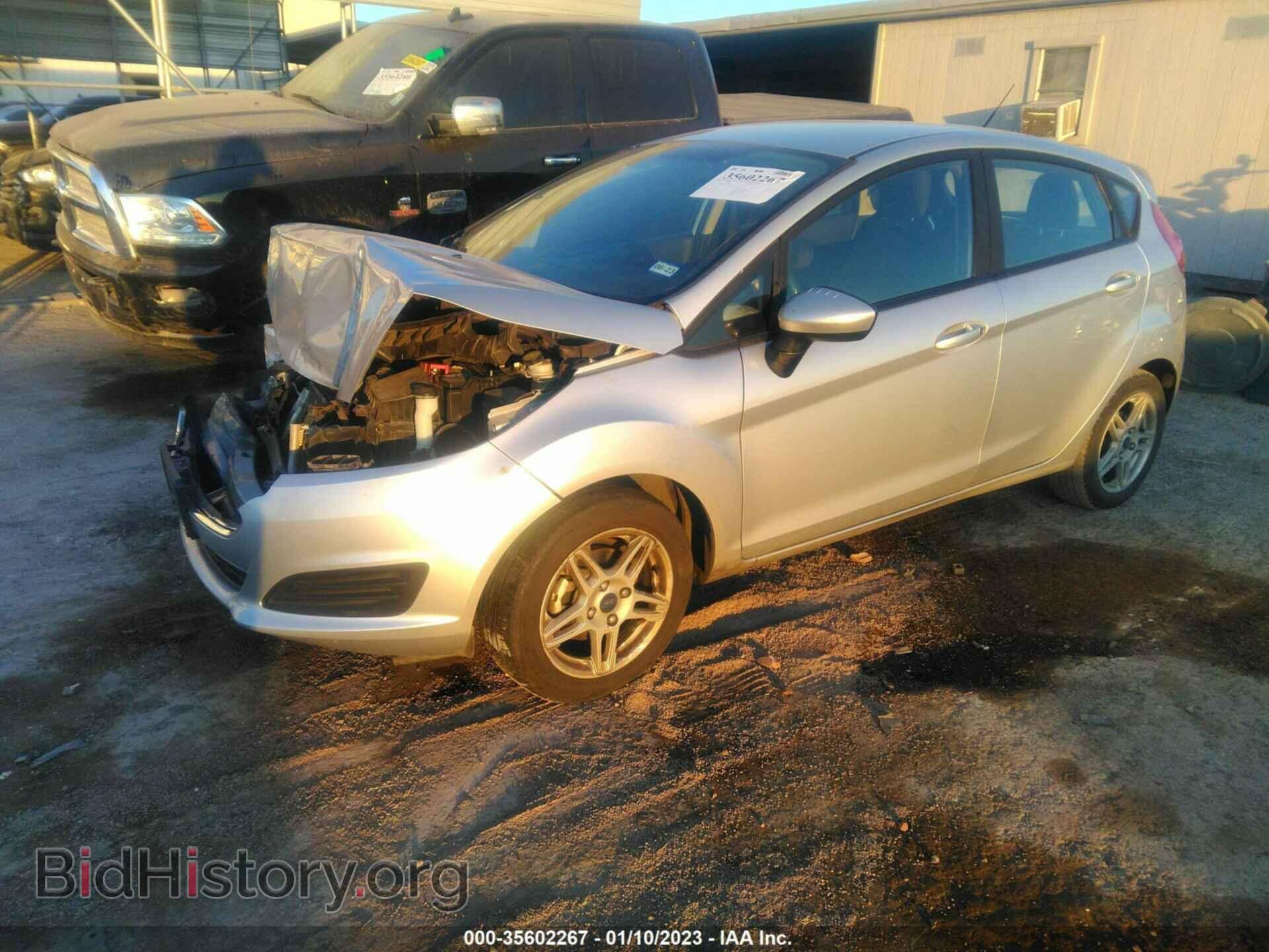2018 FORD FIESTA - VIN: 3FADP4EJ1JM138057 - Фото 2
