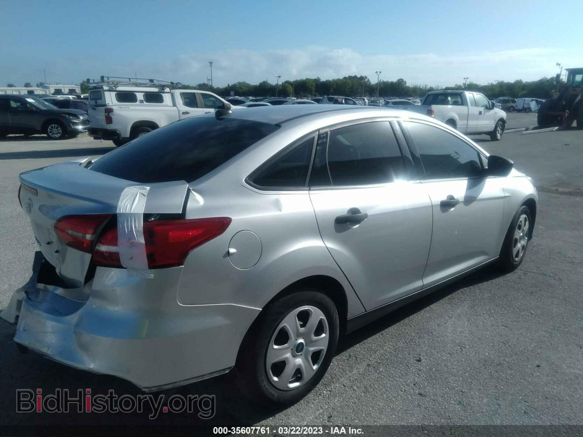 2018 FORD FOCUS - VIN: 1FADP3E26JL201920 - Photo 4