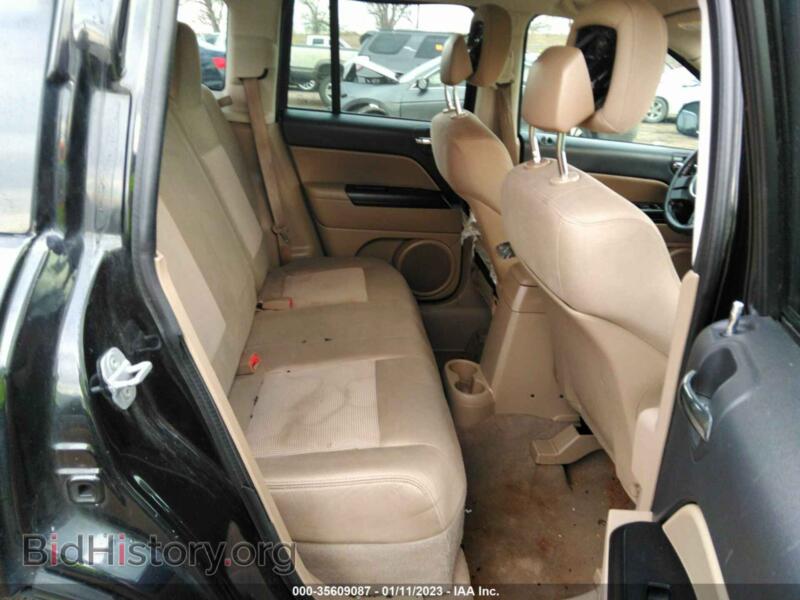 2011 Jeep COMPASS (VIN 1J4NT1FB2BD192314) — photo 8 of 11