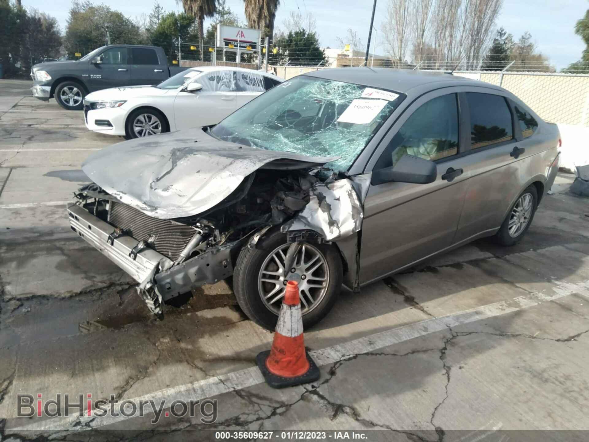 2008 FORD FOCUS - VIN: 1FAHP35N58W198531 - Фото 2