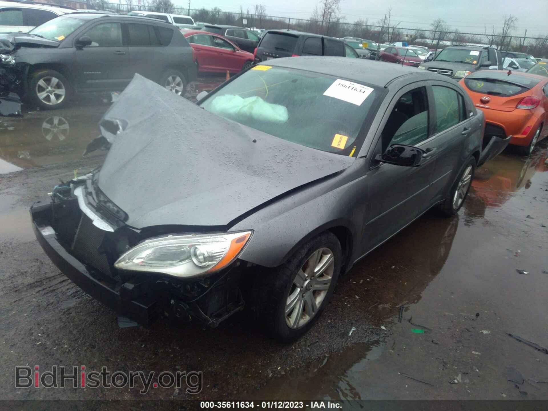 2013 CHRYSLER 200 - VIN: 1C3CCBBB9DN656368 - Фото 2
