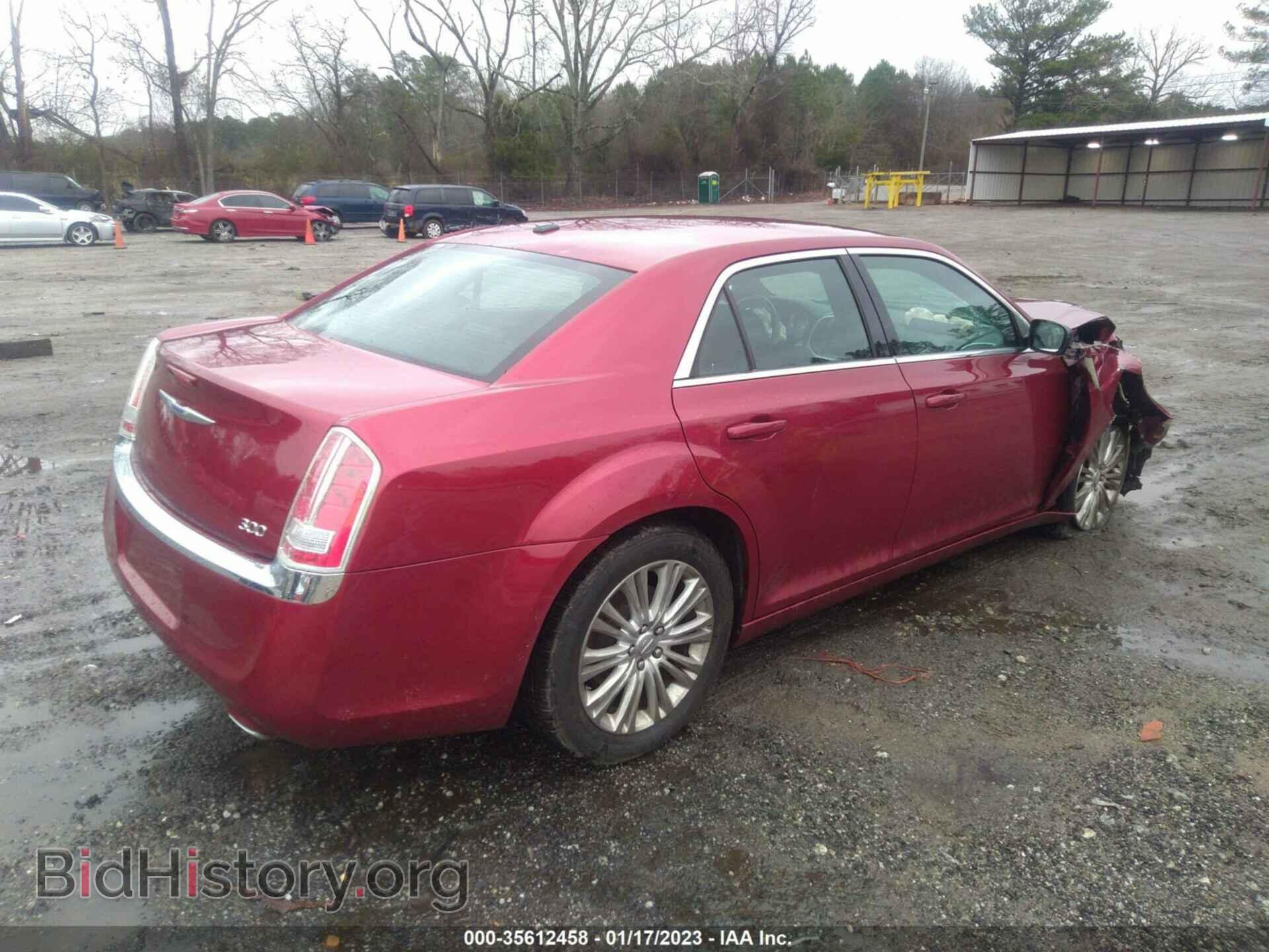 2014 CHRYSLER 300 - VIN: 2C3CCARGXEH229321 - Фото 4
