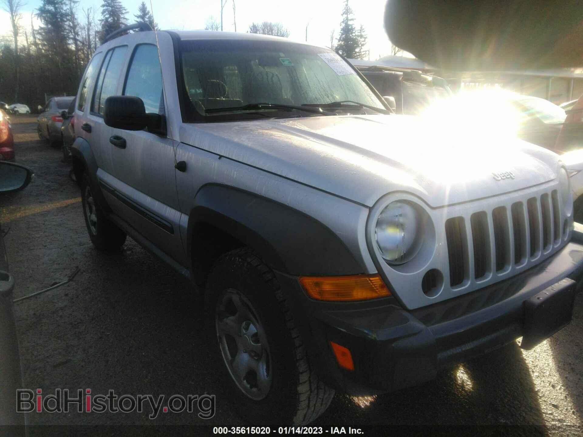 Photo 1J4GL48K76W245638 - JEEP LIBERTY 2006