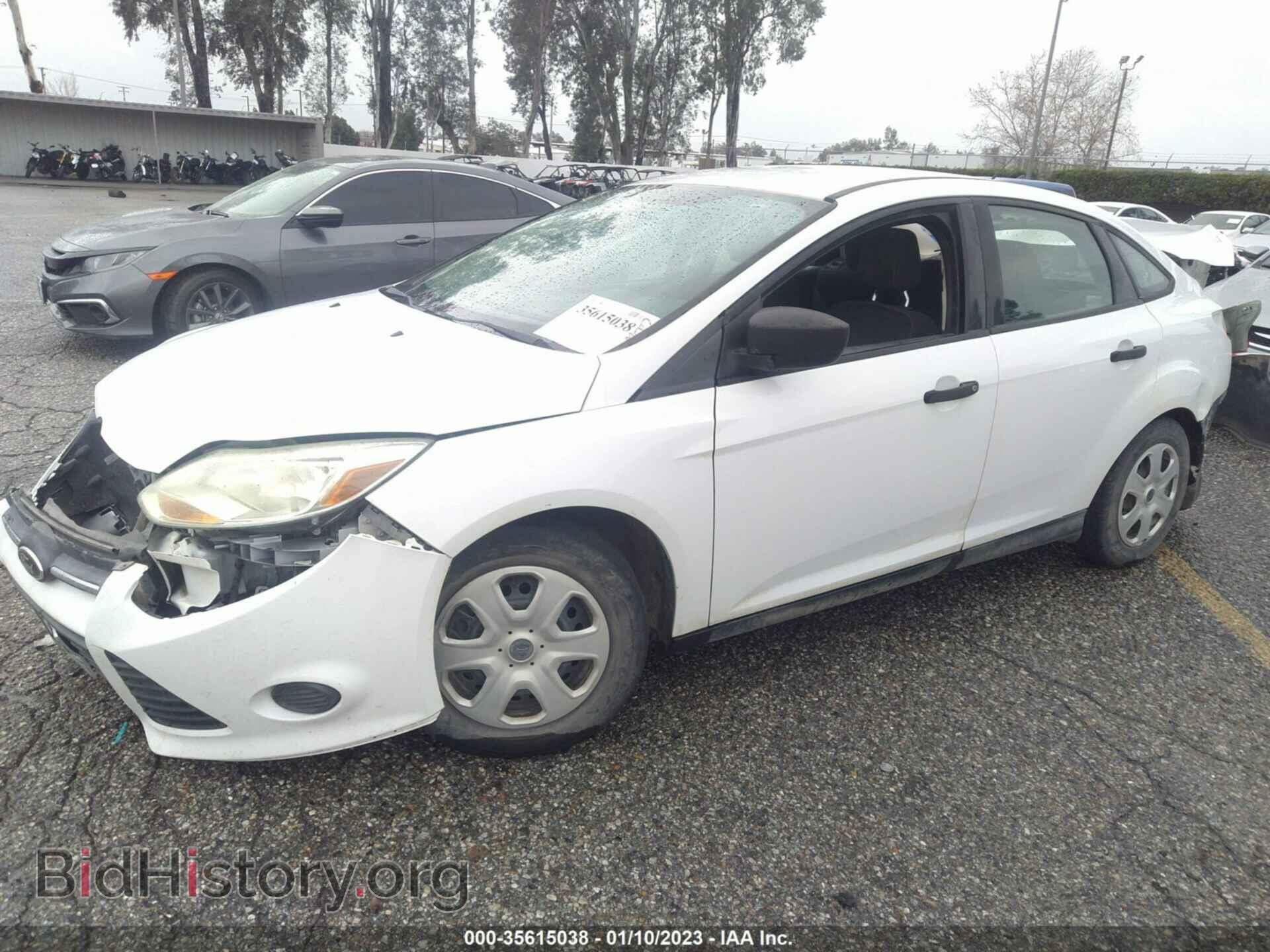 2014 FORD FOCUS - VIN: 1FADP3E2XEL230343 - Фото 2