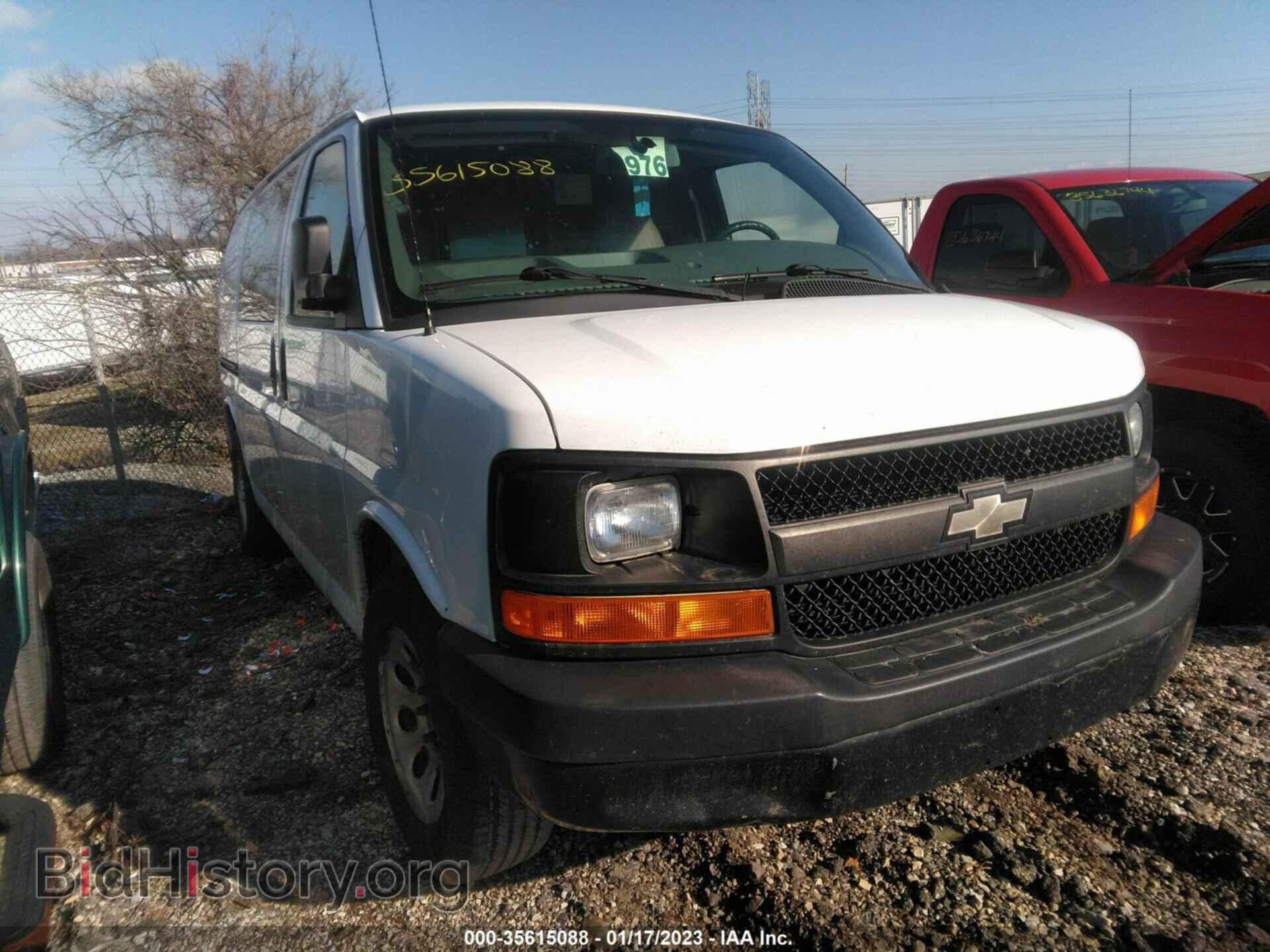 Photo 1GCSGAFX9D1153684 - CHEVROLET EXPRESS CARGO VAN 2013