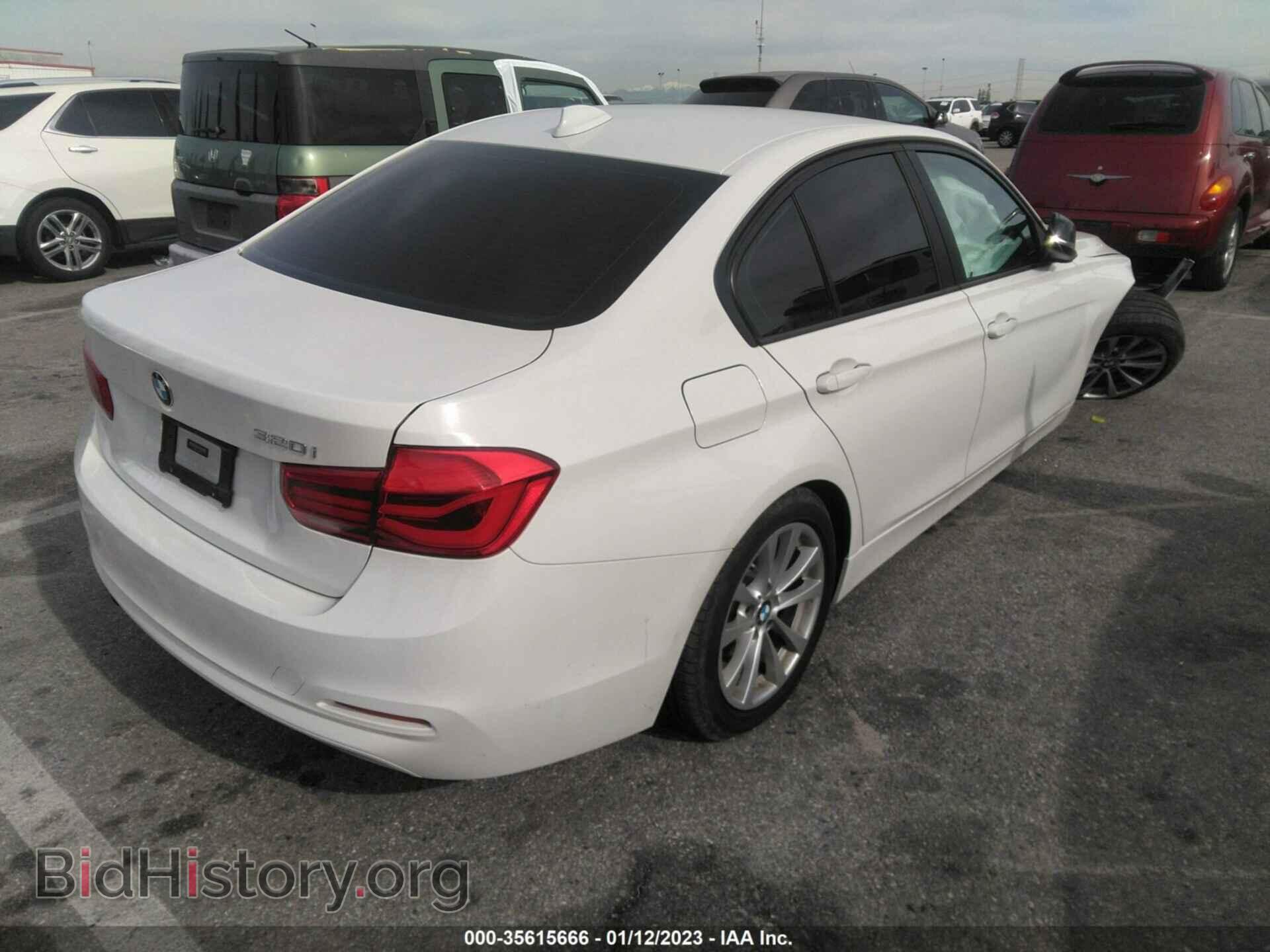 2017 BMW 3 SERIES - VIN: WBA8A9C33HK620543 - Фото 4