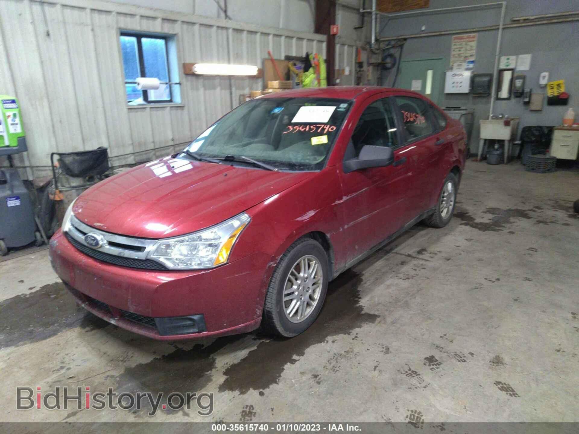 2011 FORD FOCUS - VIN: 1FAHP3FN7BW186239 - Фото 2