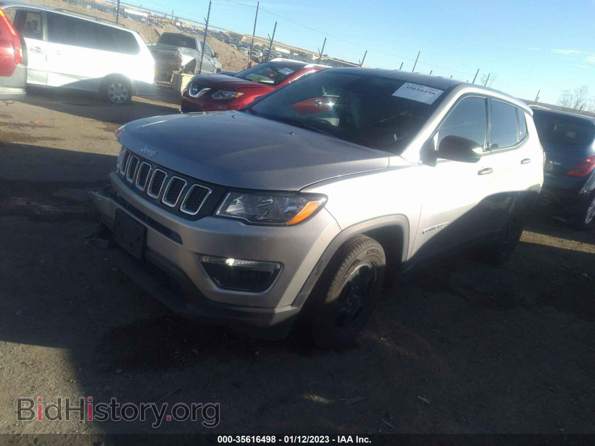 2018 JEEP COMPASS - VIN: 3C4NJCAB2JT486593 - Фото 2