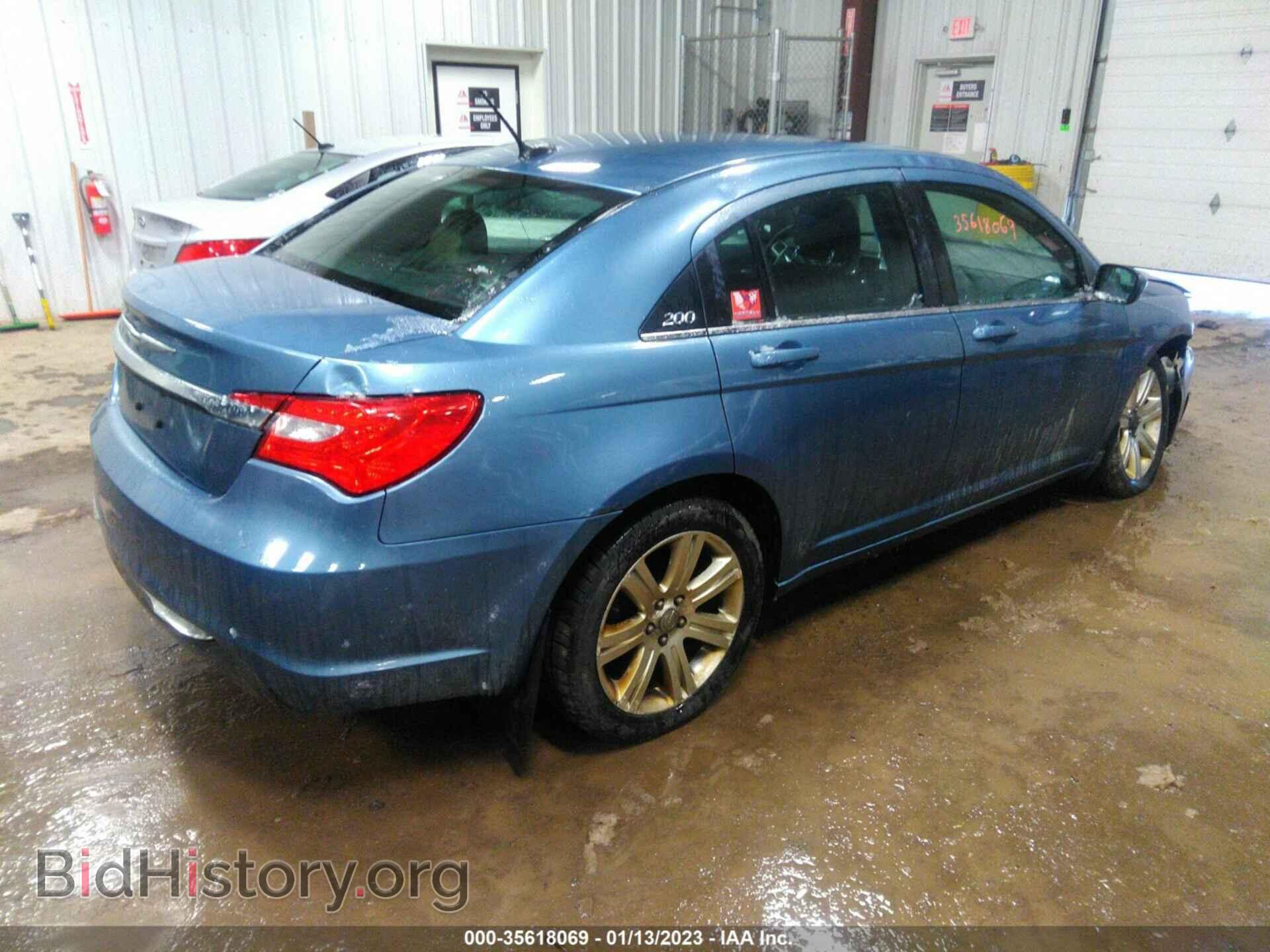 2011 CHRYSLER 200 - VIN: 1C3BC1FB1BN581372 - Фото 4
