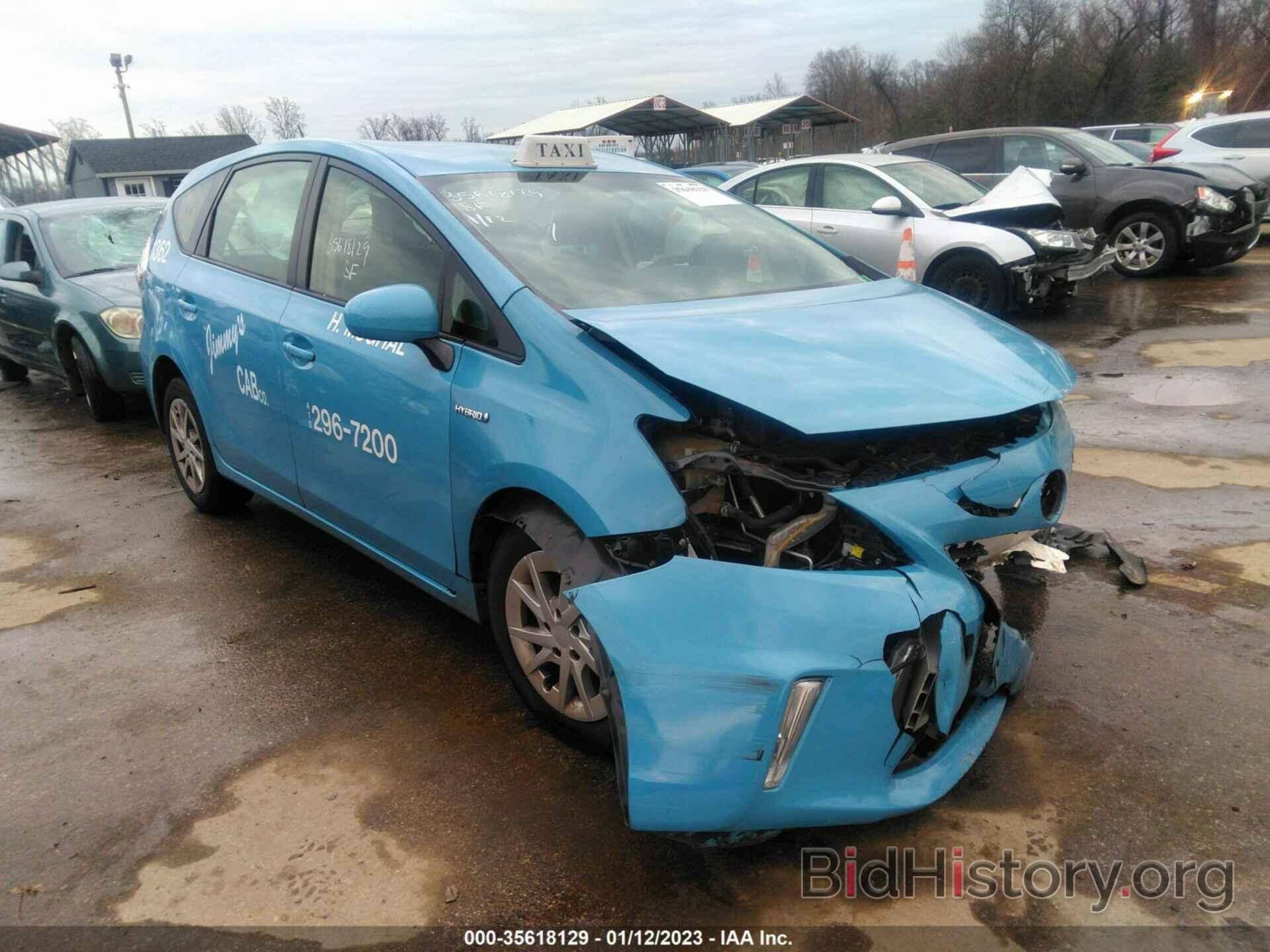 Фотография JTDZN3EU6EJ015092 - TOYOTA PRIUS V 2014