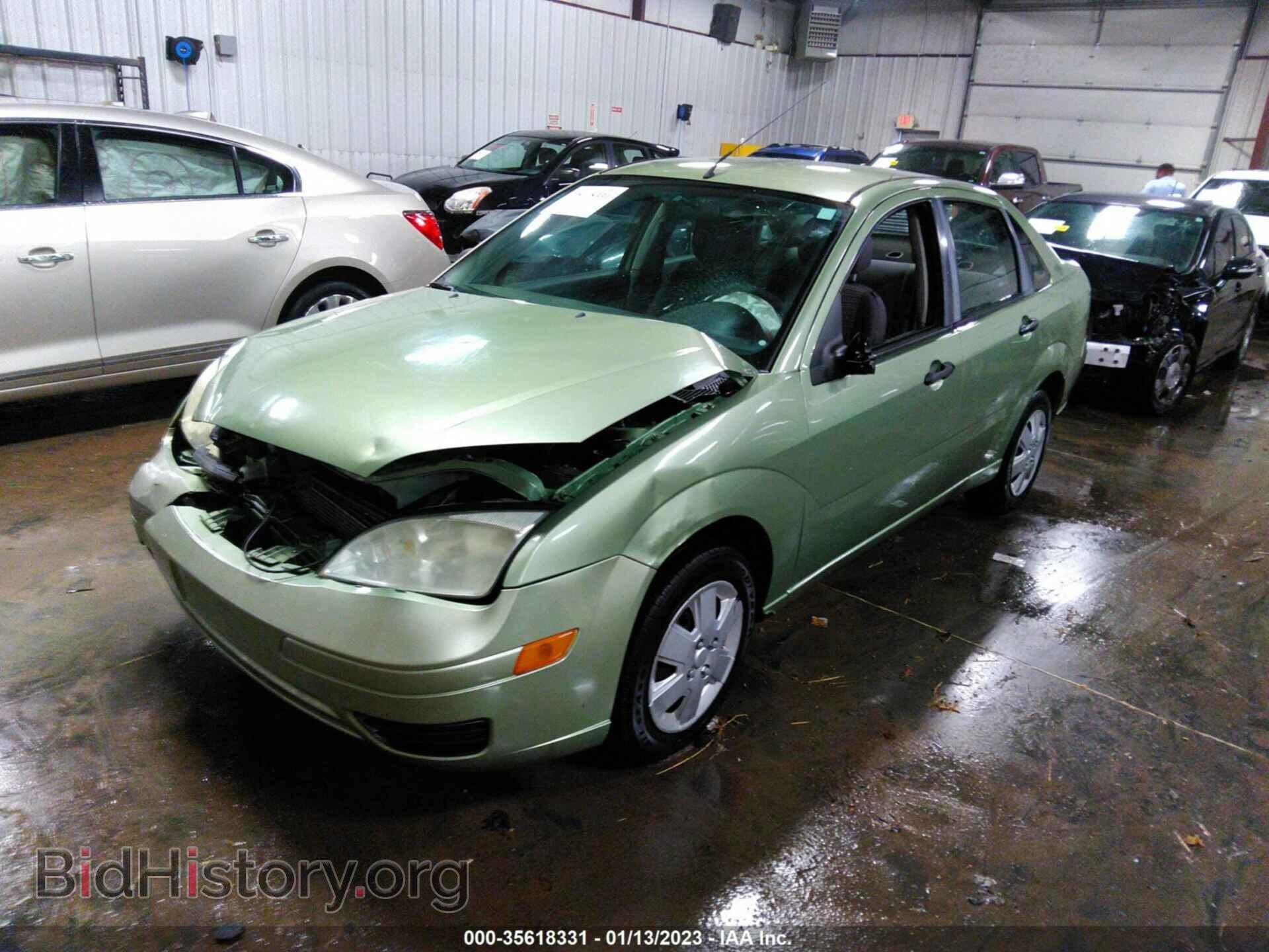 2007 FORD FOCUS - VIN: 1FAHP34N97W290998 - Фото 2