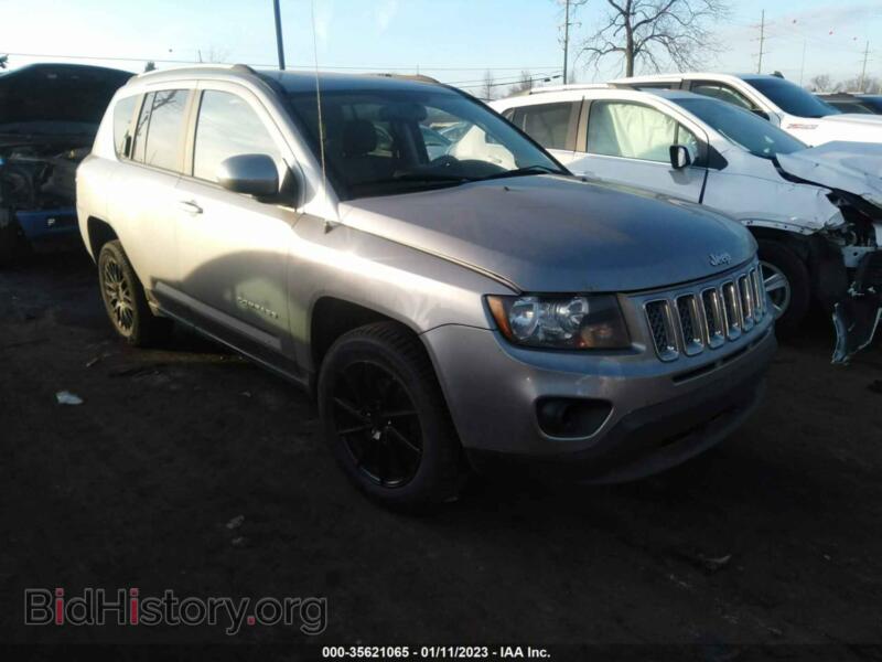 2017 Jeep COMPASS Latitude (VIN 1C4NJCEB1HD206558) — photo 1 of 11, IAAI, damage: right rear