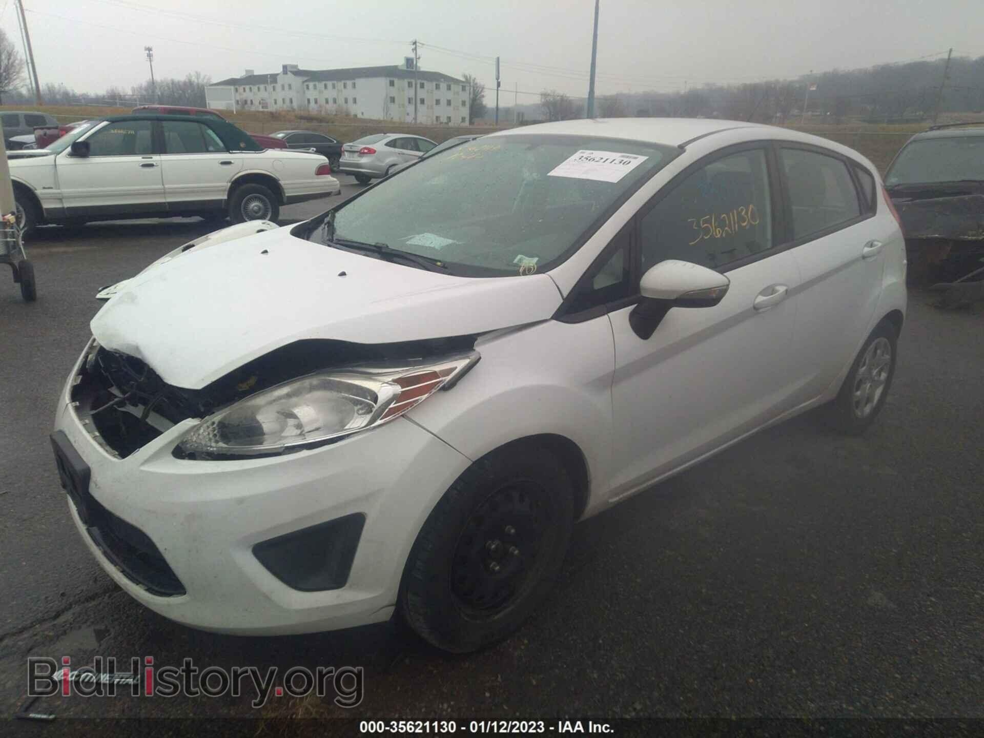 2013 FORD FIESTA - VIN: 3FADP4EJ4DM165435 - Фото 2