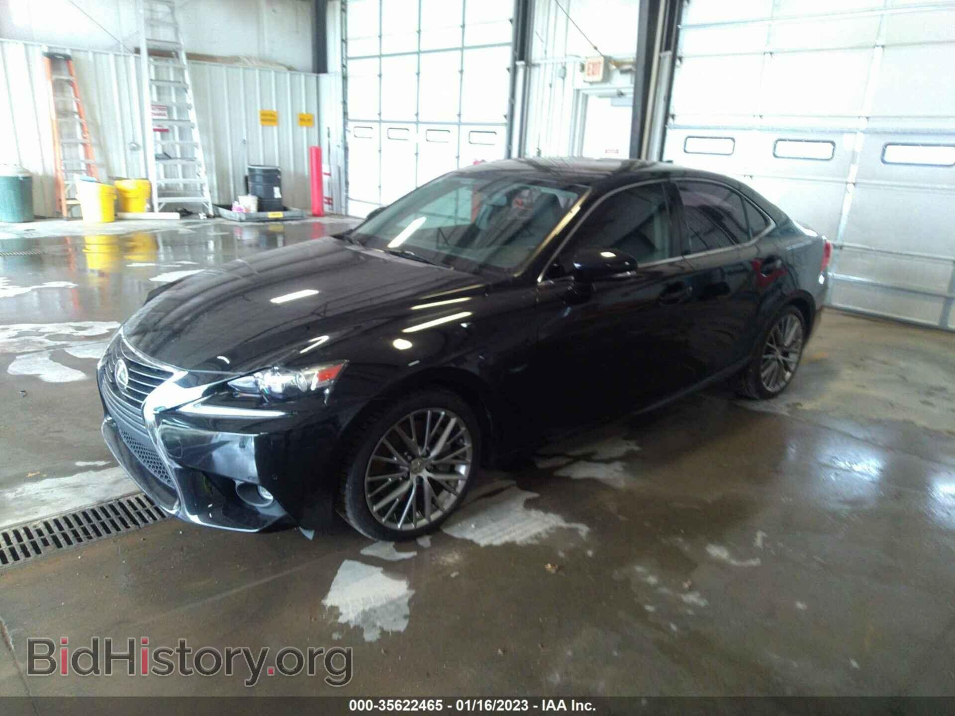 2016 LEXUS IS 200T - VIN: JTHBA1D27G5003920 - Фото 2